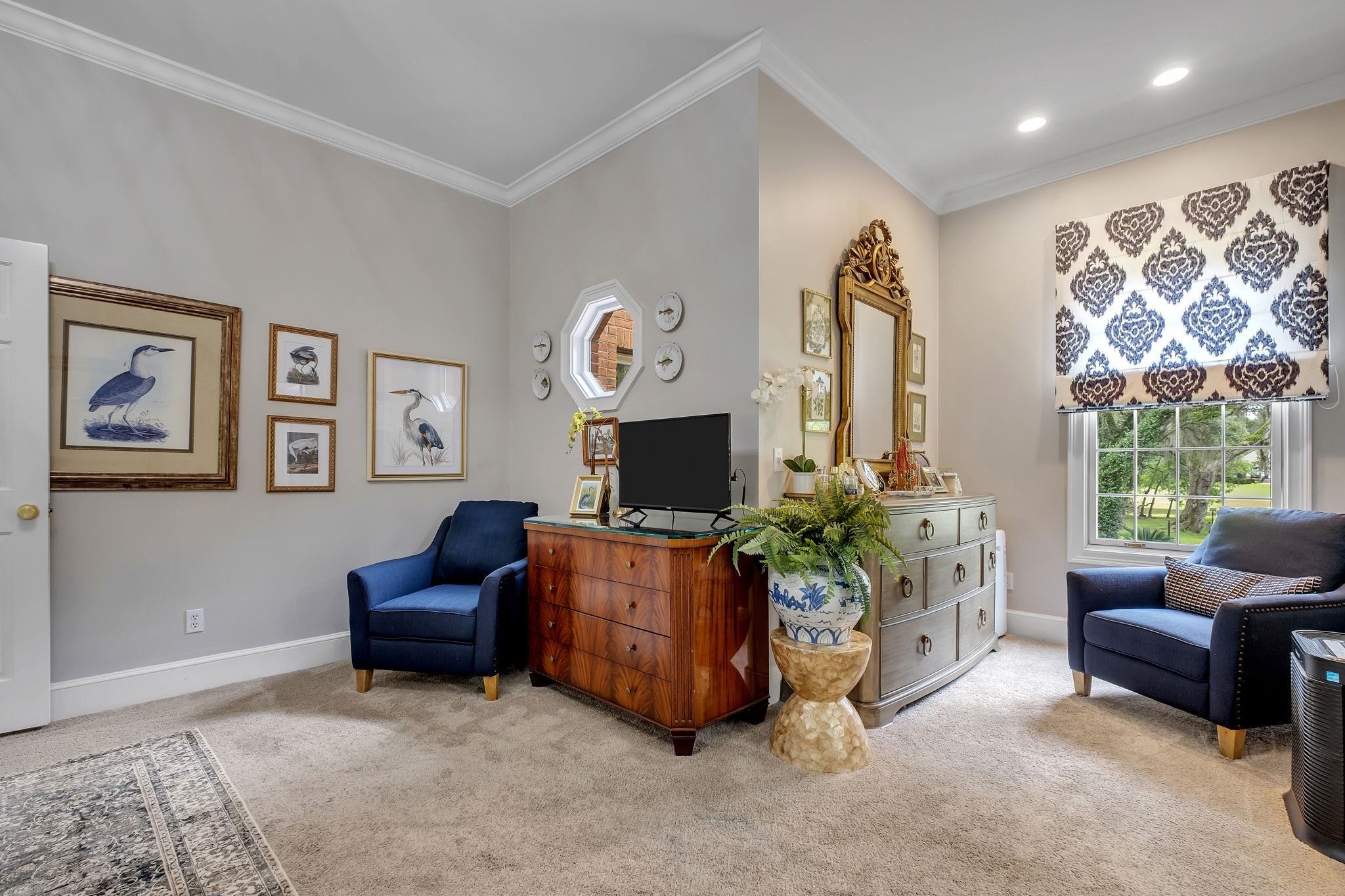5059 Centennial Oak Circle
