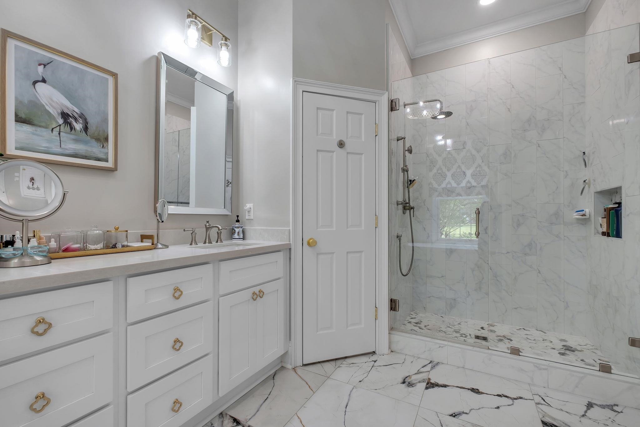 5059 Centennial Oak Circle