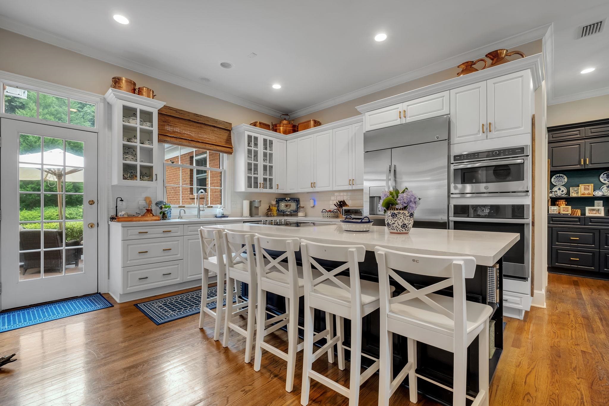 5059 Centennial Oak Circle