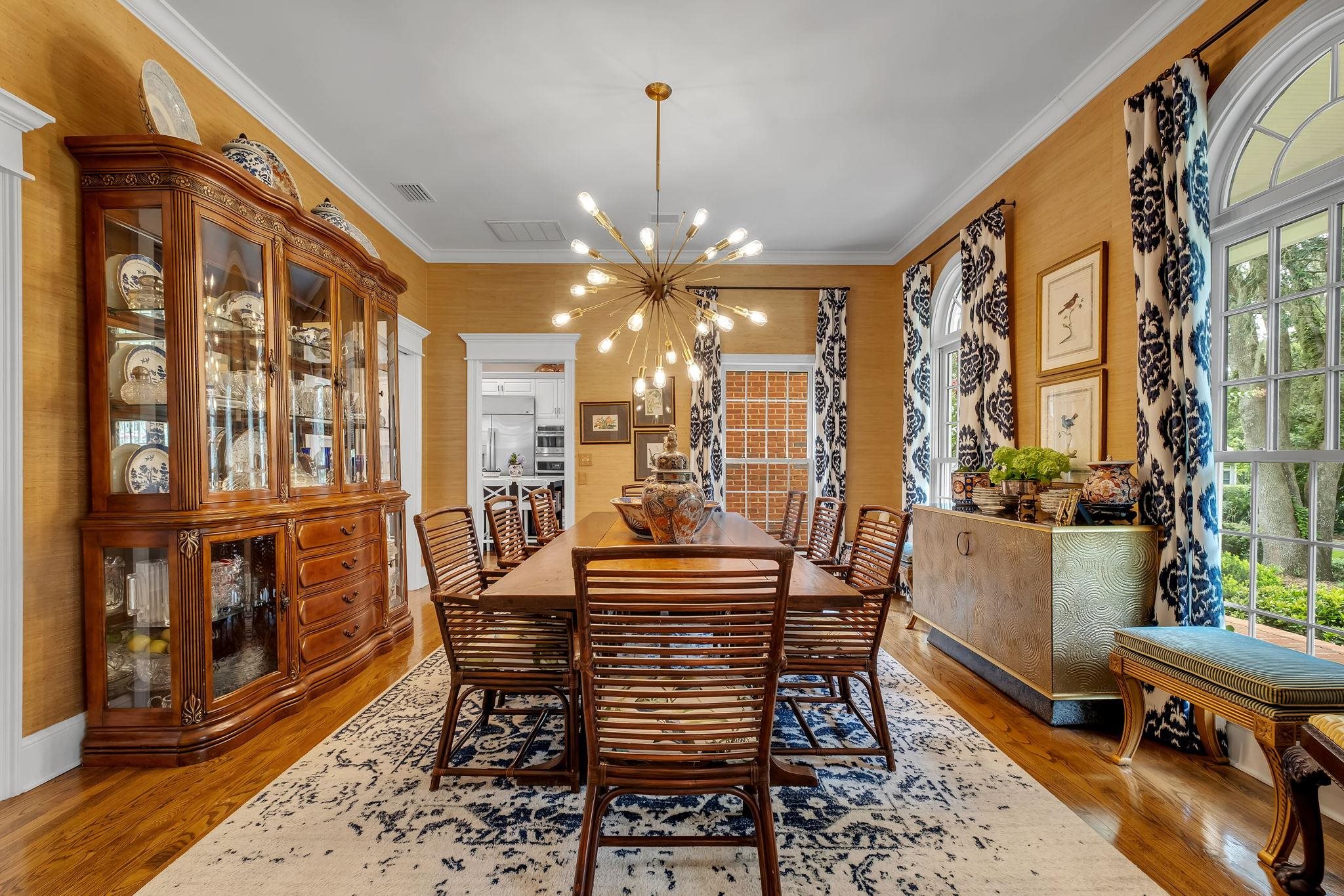 5059 Centennial Oak Circle