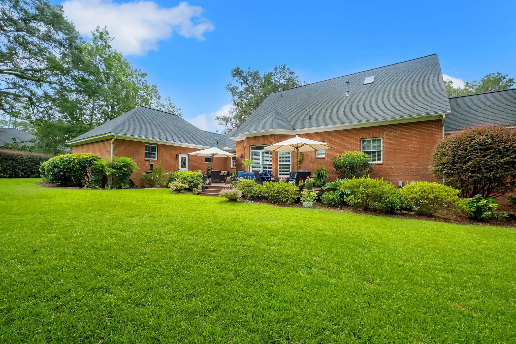 5059 Centennial Oak Circle