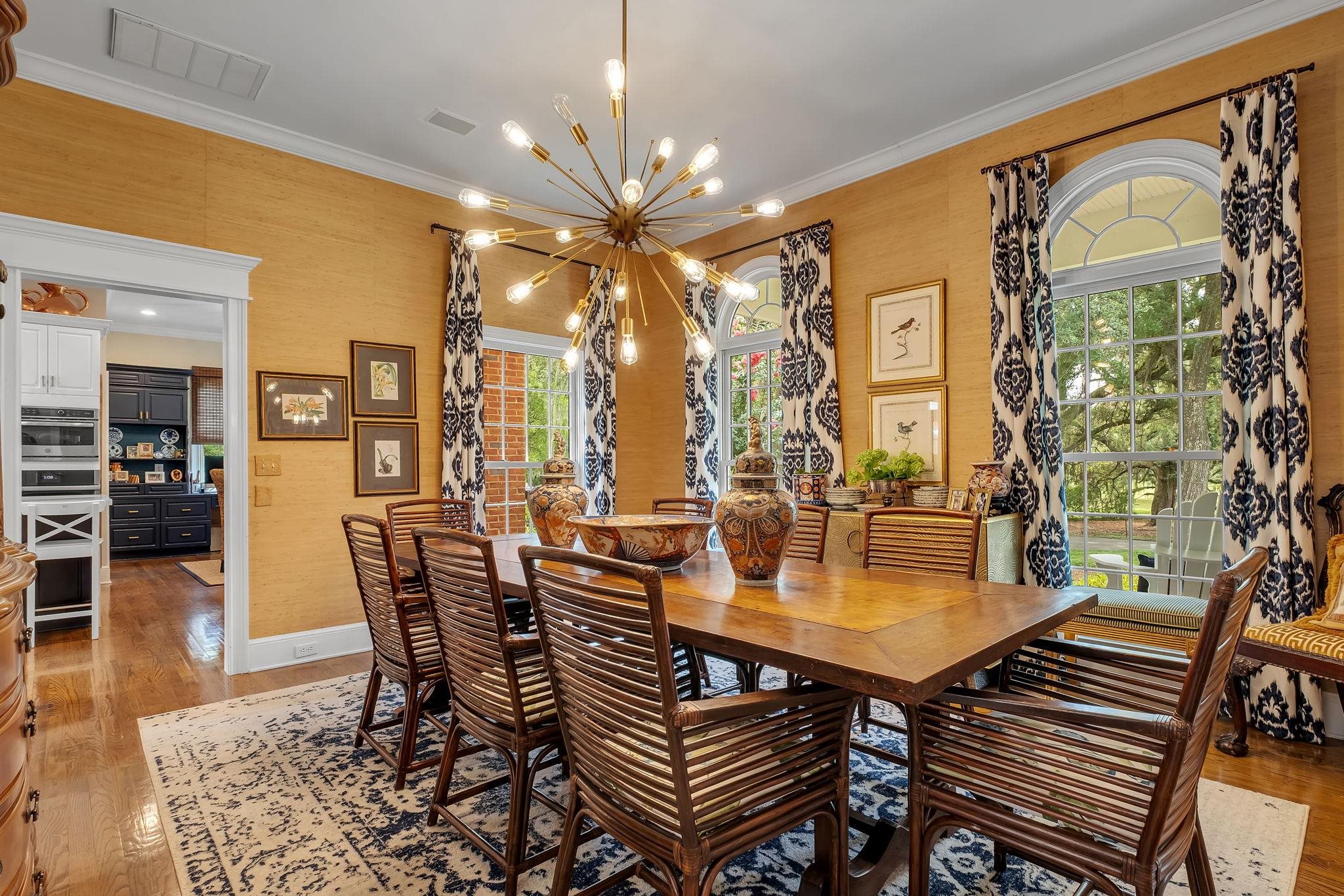 5059 Centennial Oak Circle