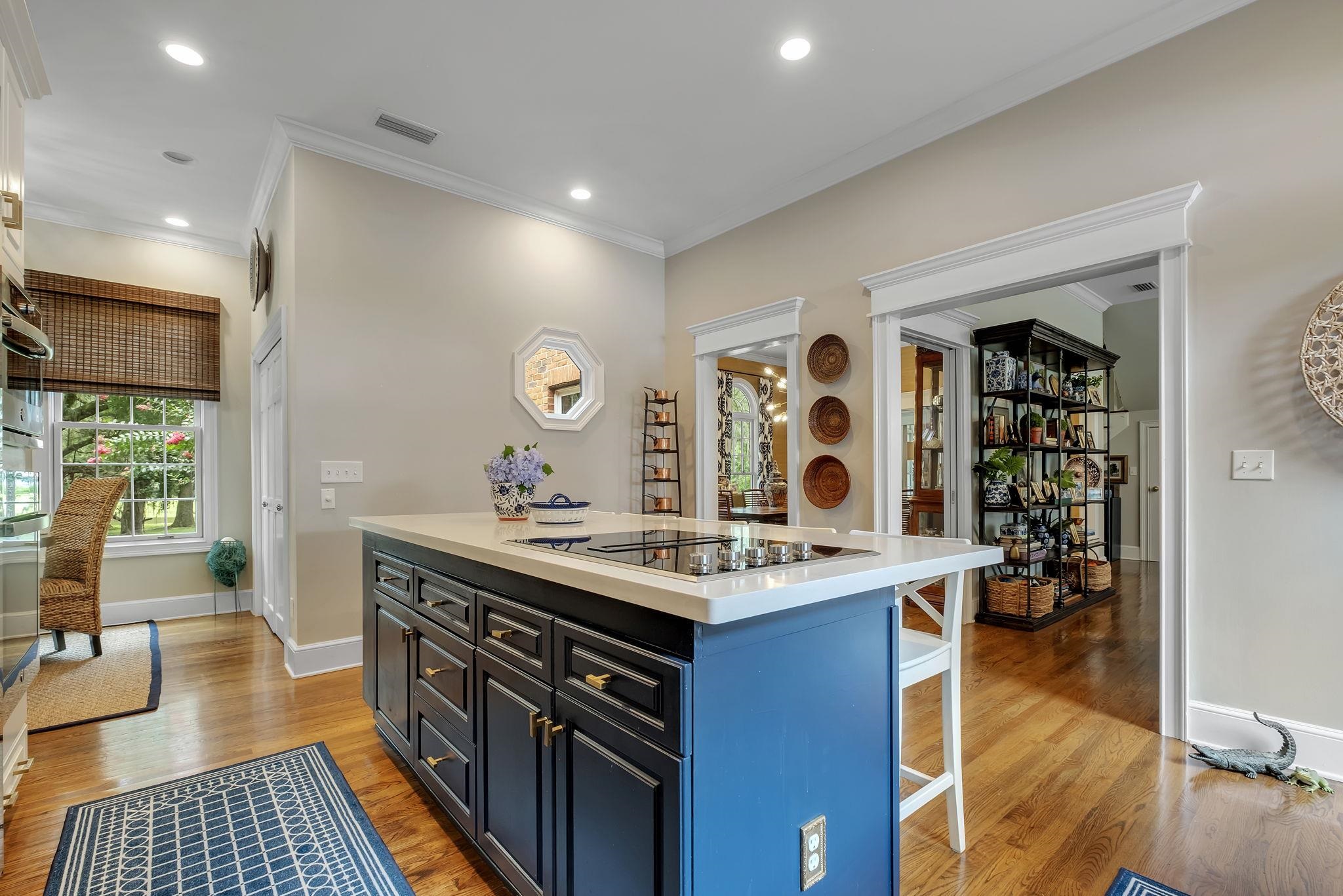 5059 Centennial Oak Circle