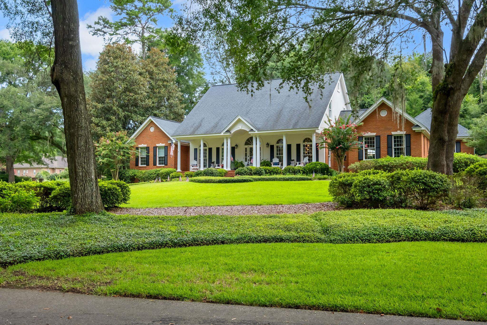 5059 Centennial Oak Circle