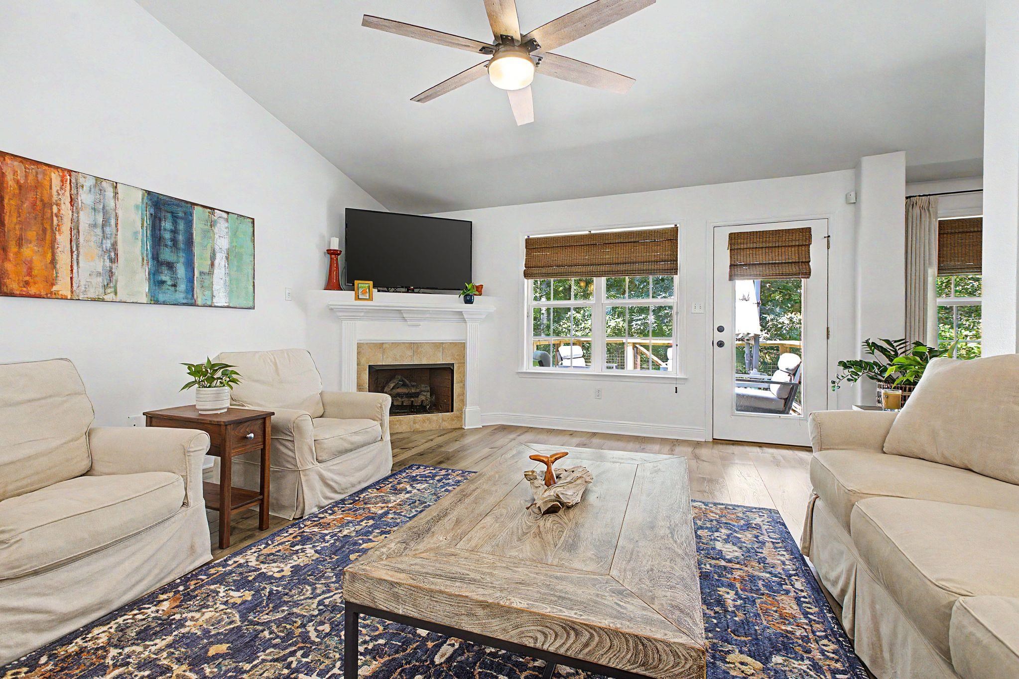 3440 Cedarwood Trail