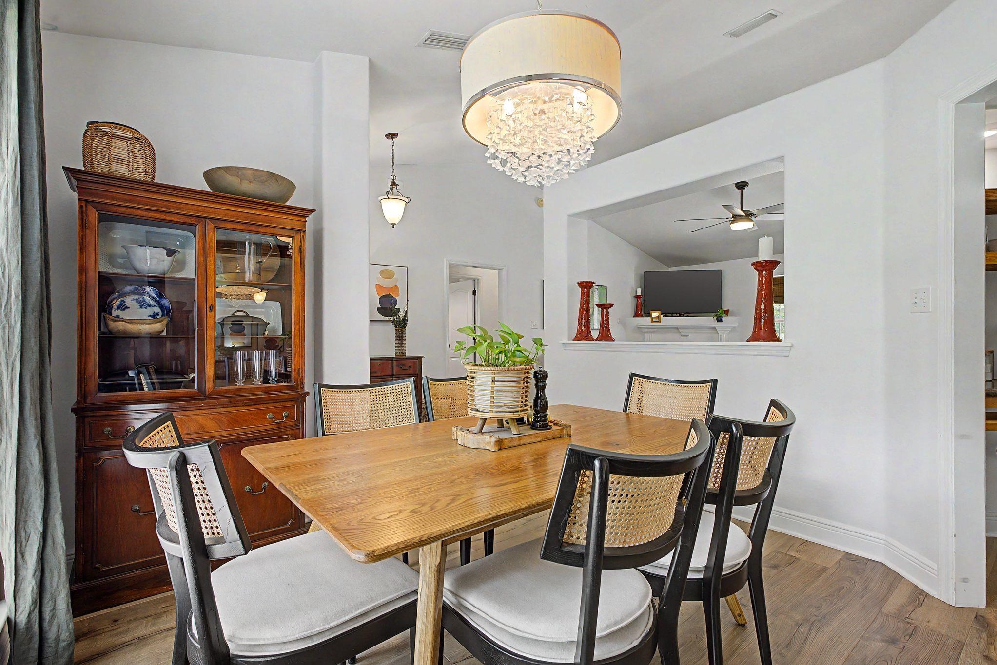3440 Cedarwood Trail