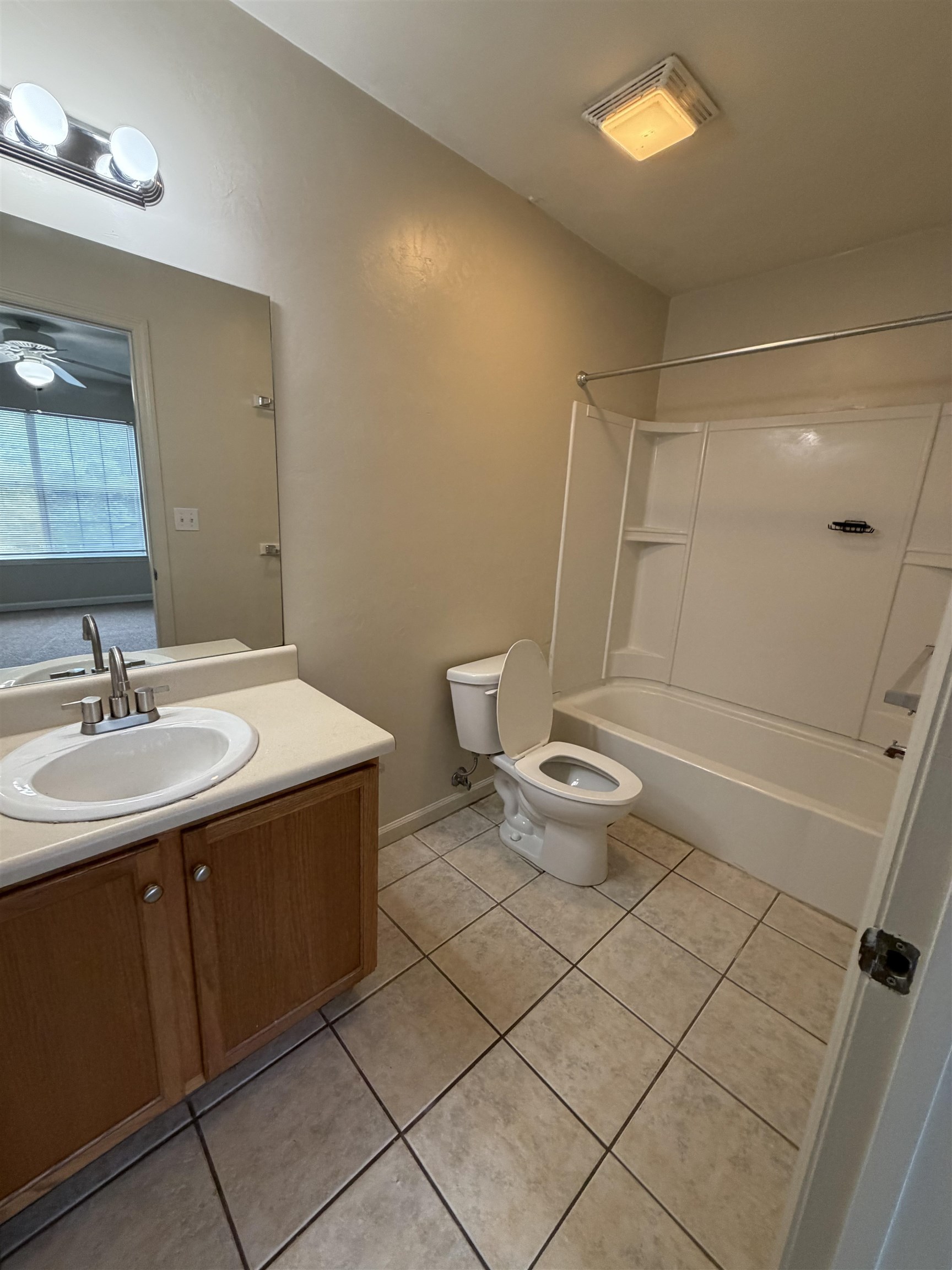 1409-1 Deer Haven Lane Unit: 1