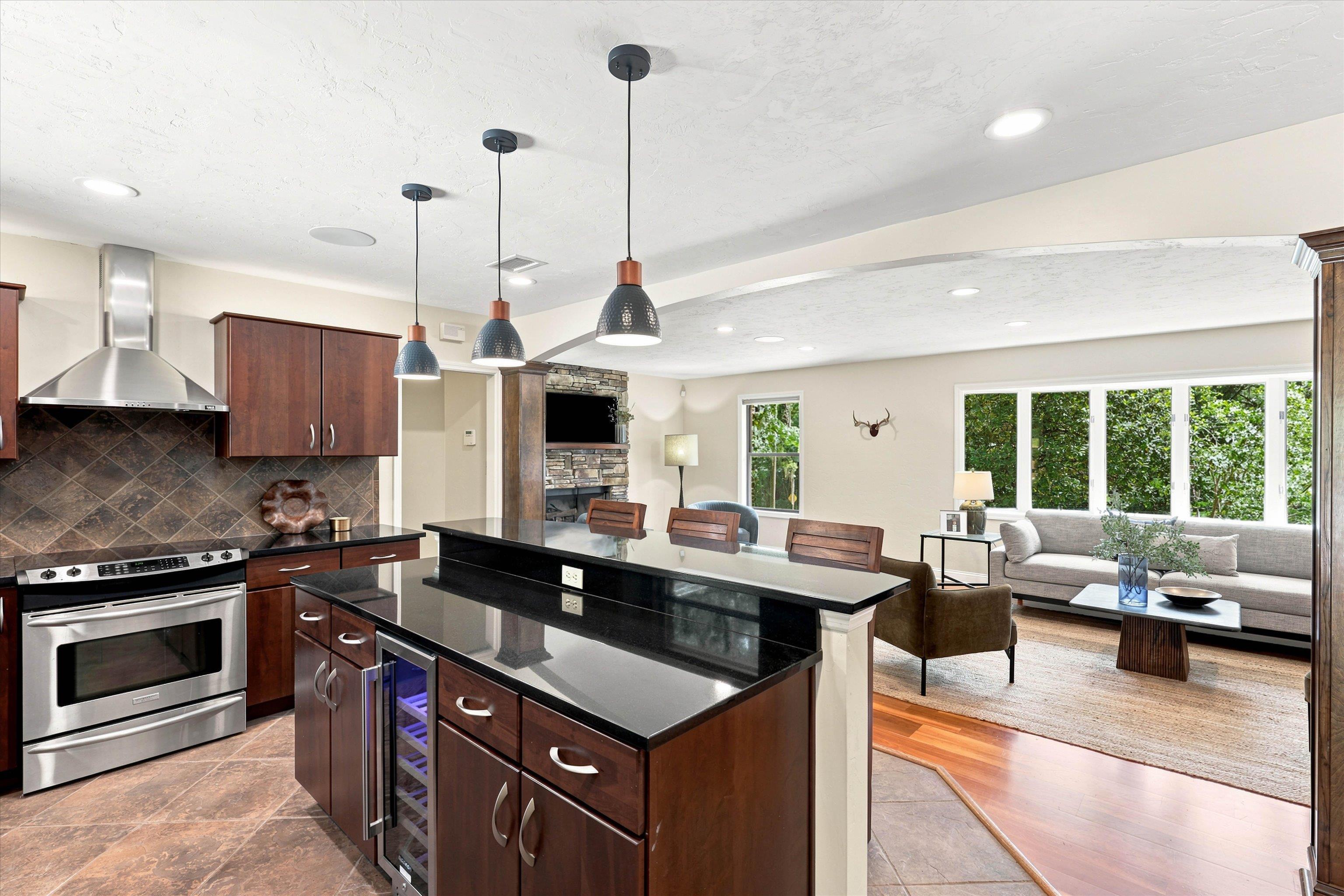 2220 Armistead Road