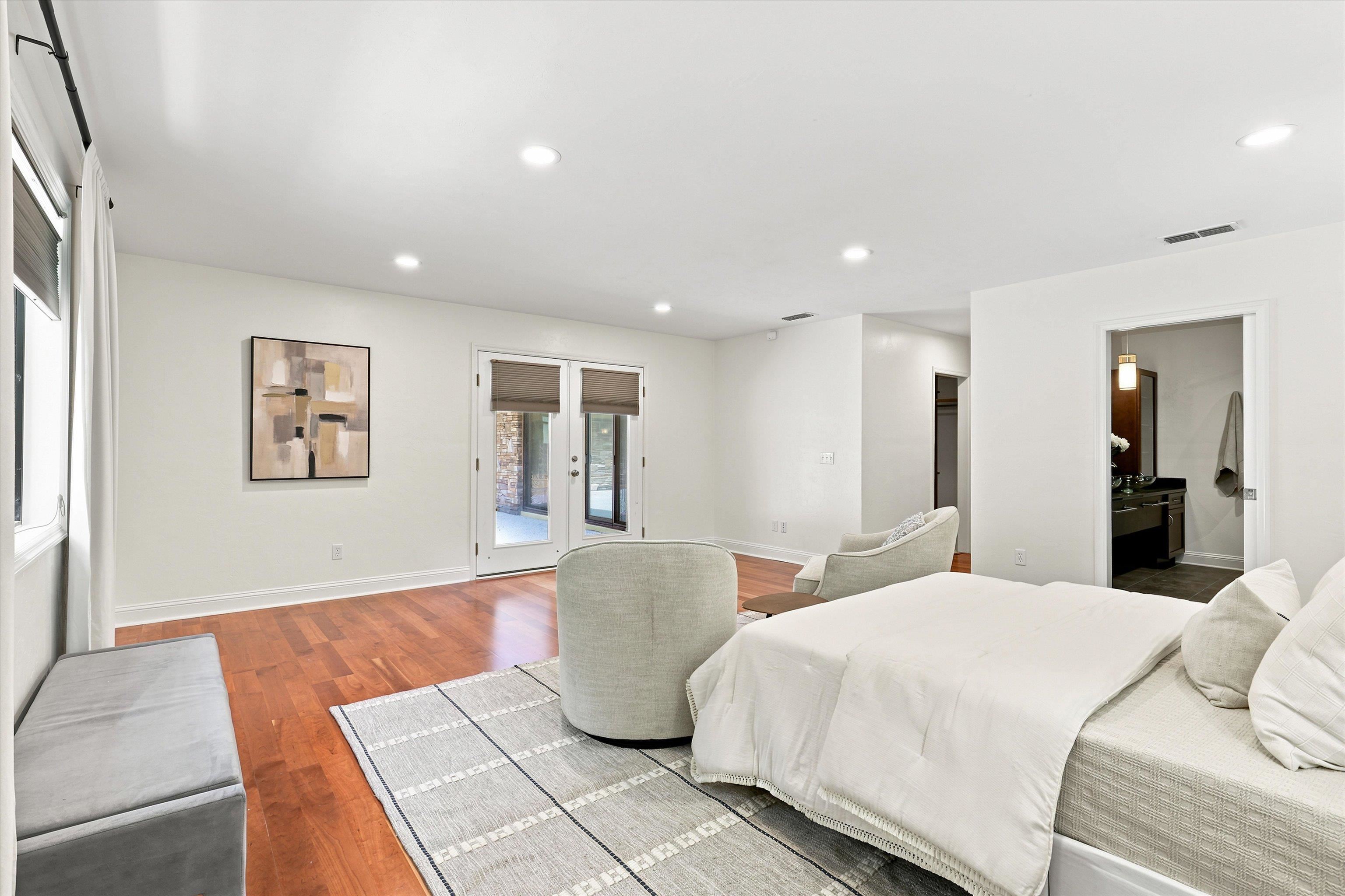 2220 Armistead Road