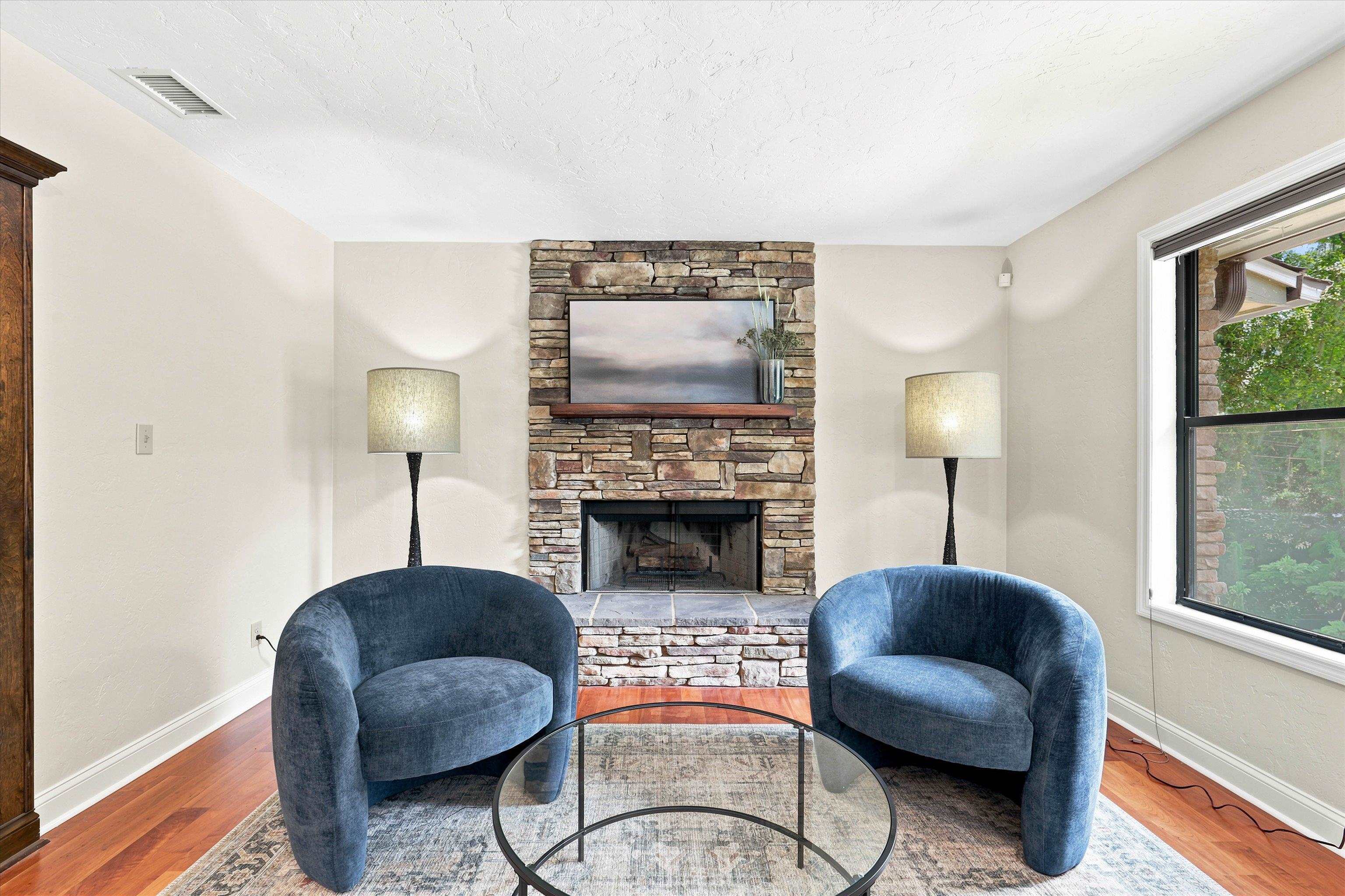 2220 Armistead Road