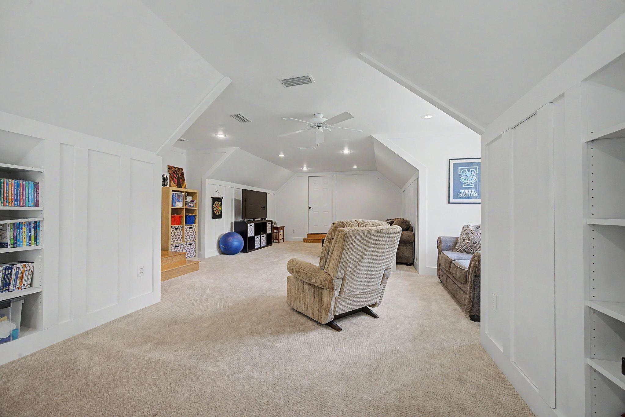 6215 Pine Fair Way