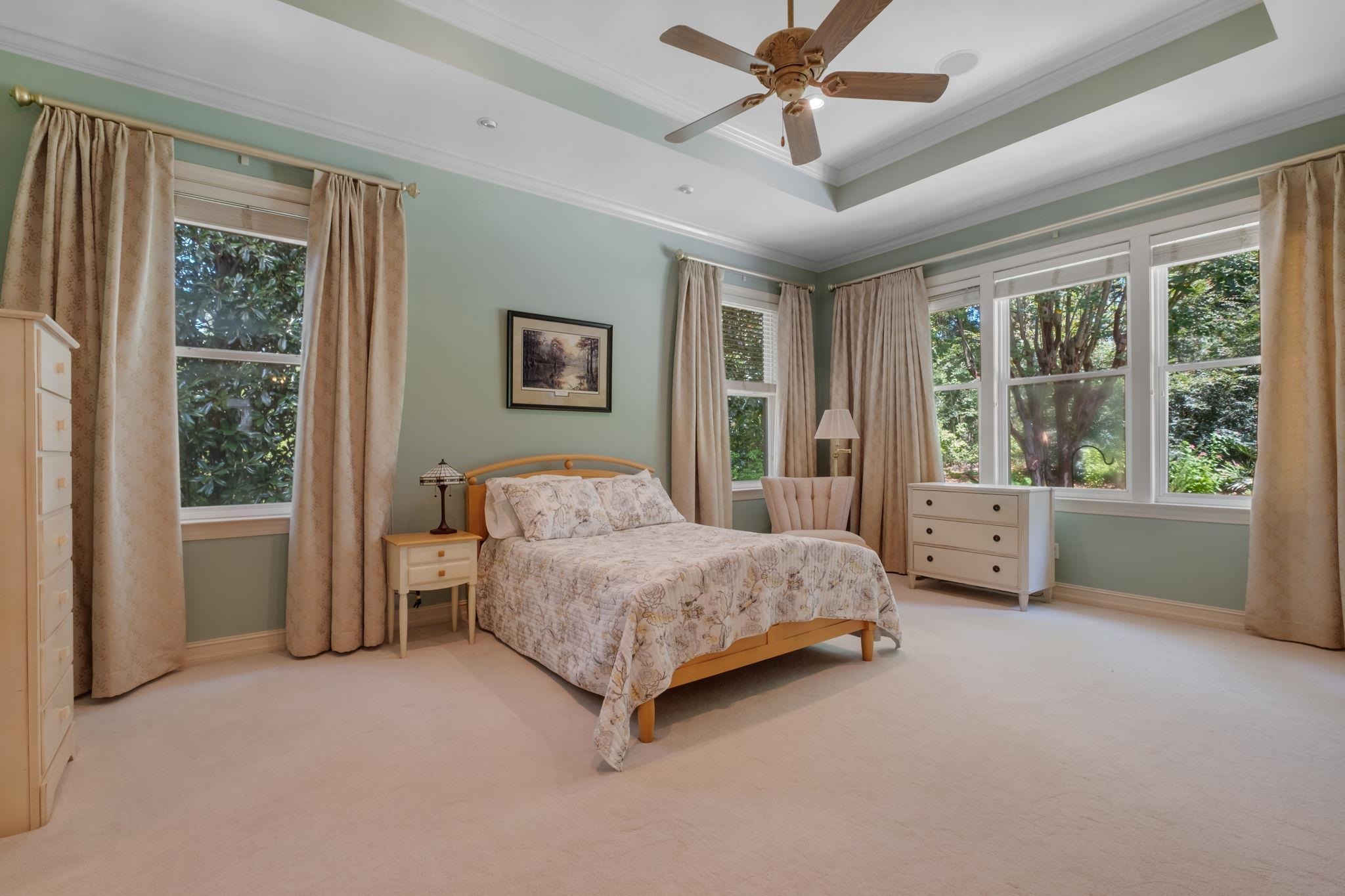 3129 Rue Royale