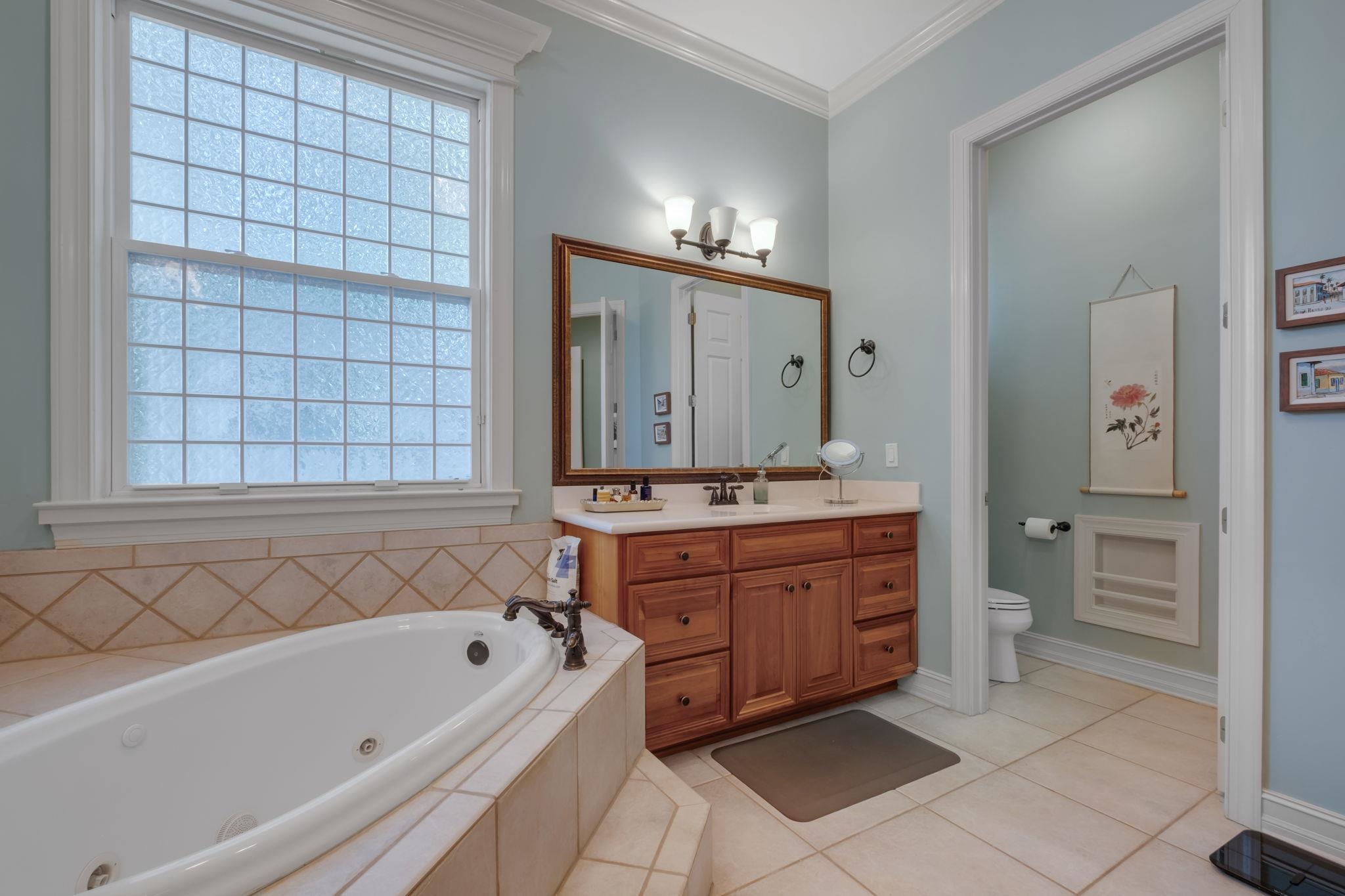 3129 Rue Royale
