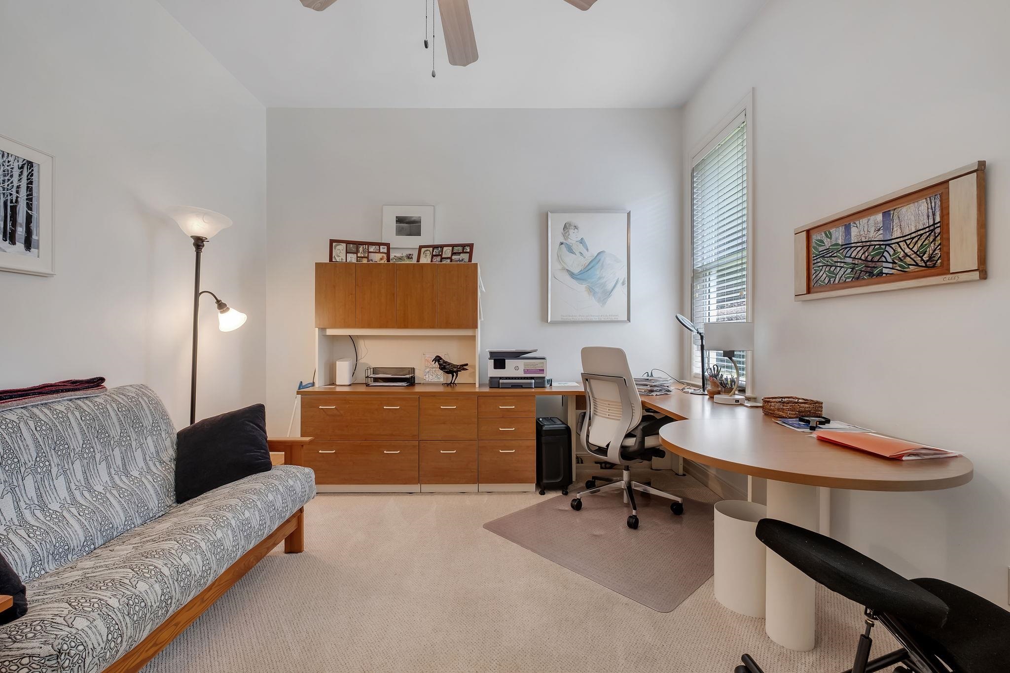 3129 Rue Royale