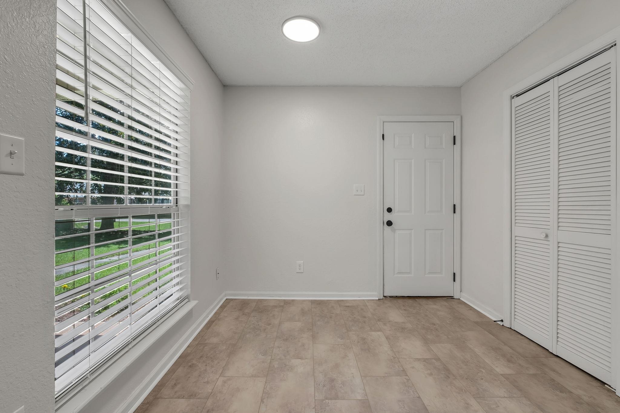 9870 Brookhollow Lane