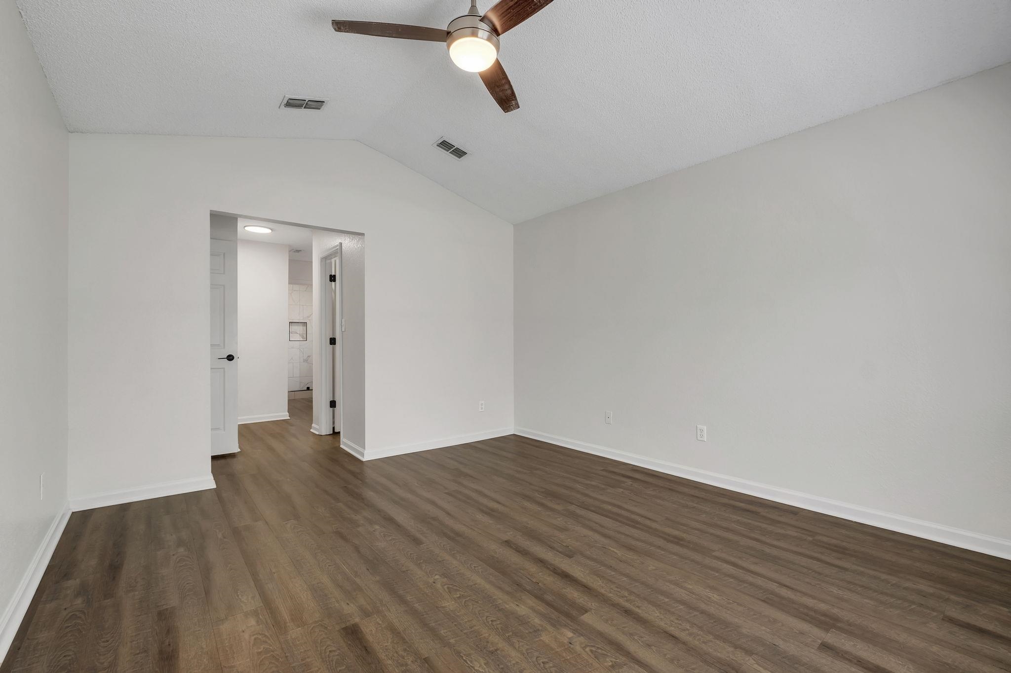 9870 Brookhollow Lane