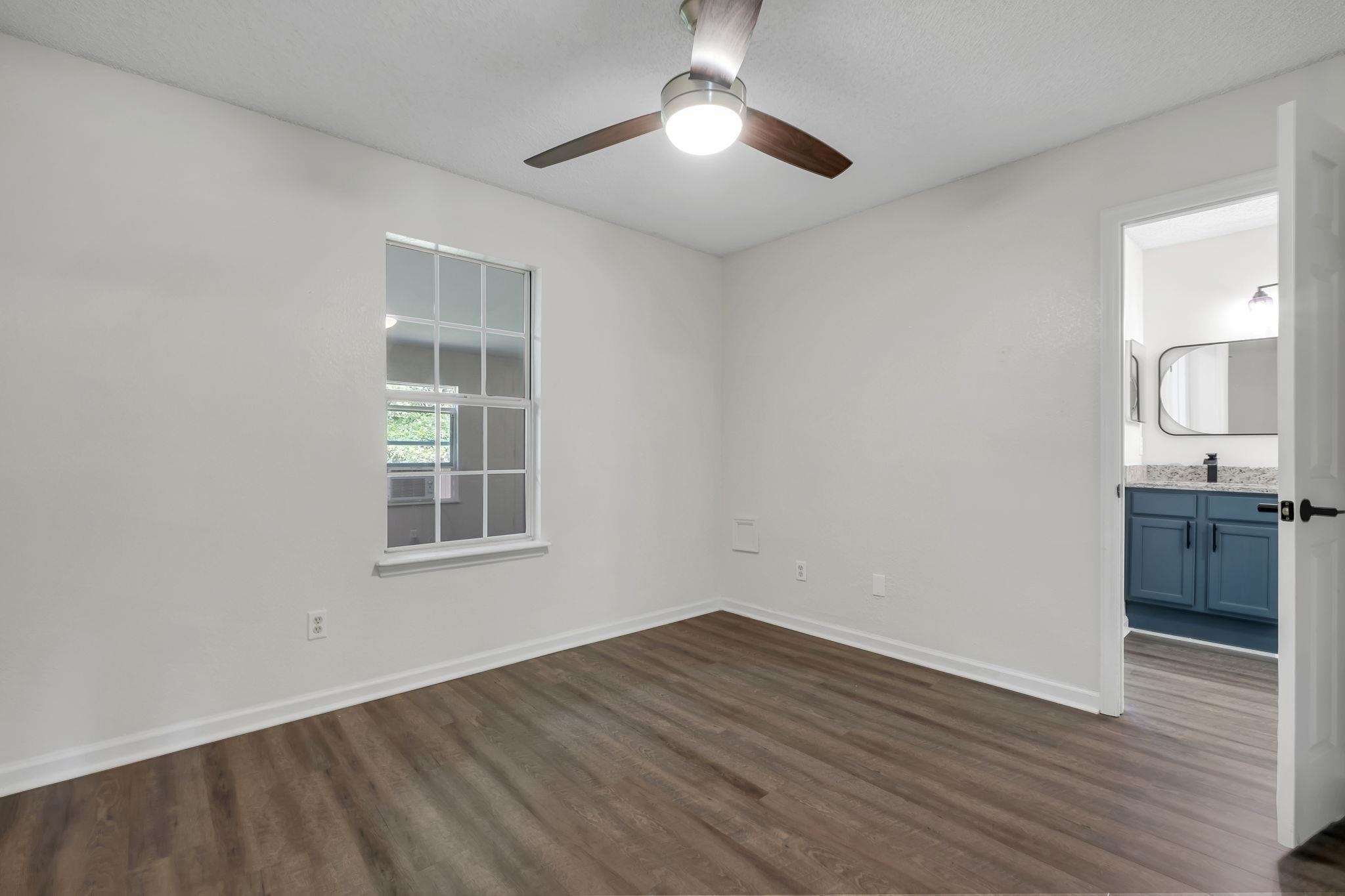 9870 Brookhollow Lane