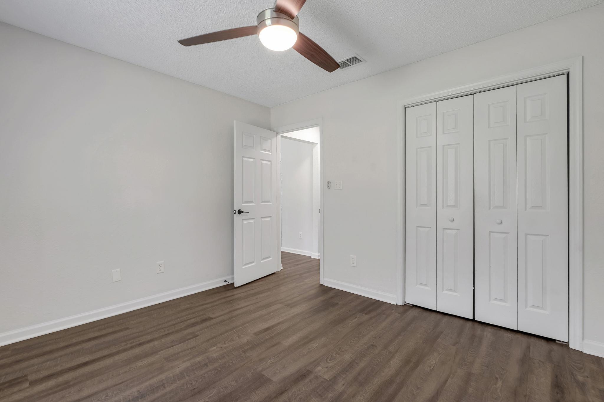 9870 Brookhollow Lane