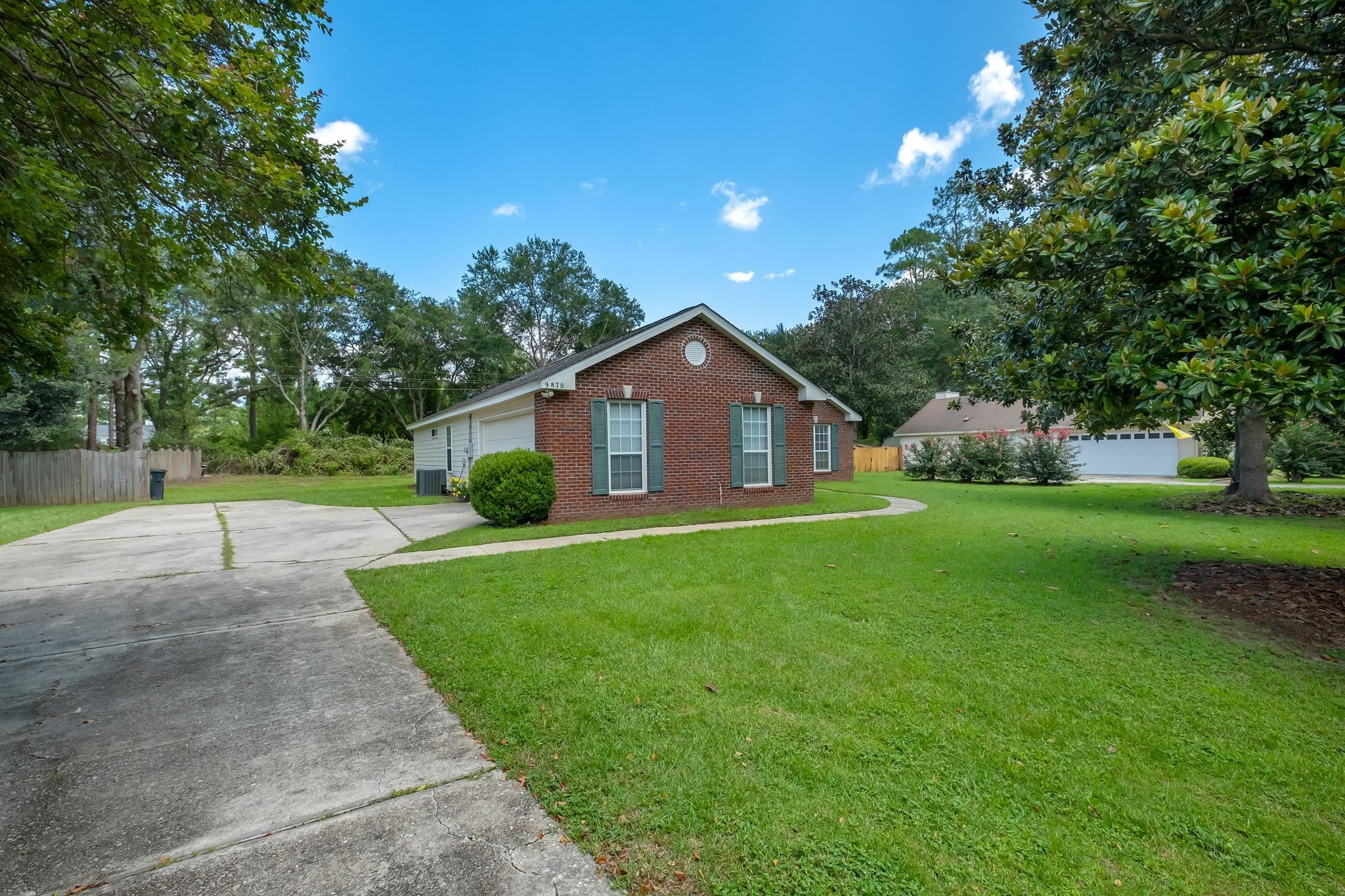 9870 Brookhollow Lane