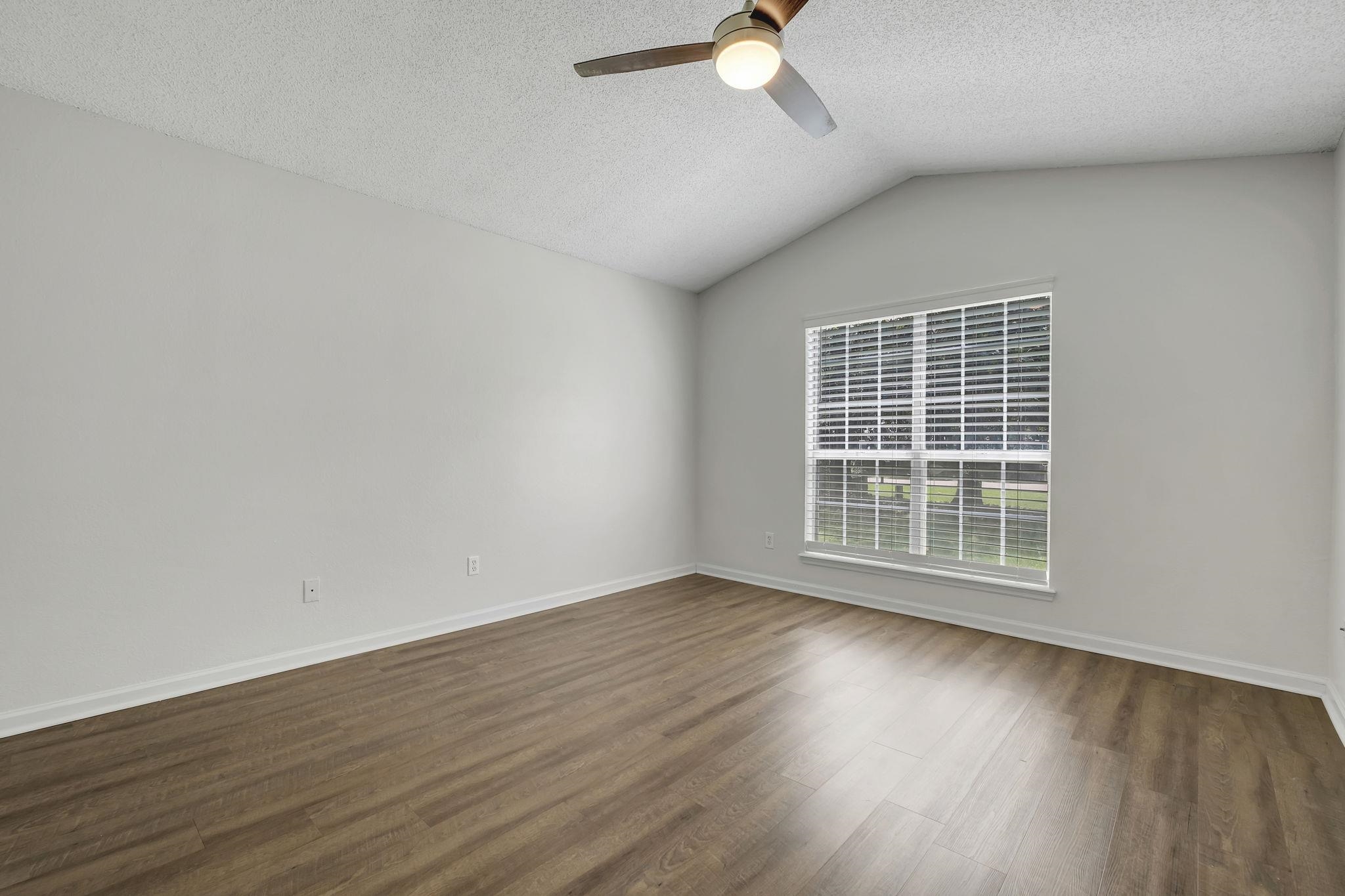 9870 Brookhollow Lane