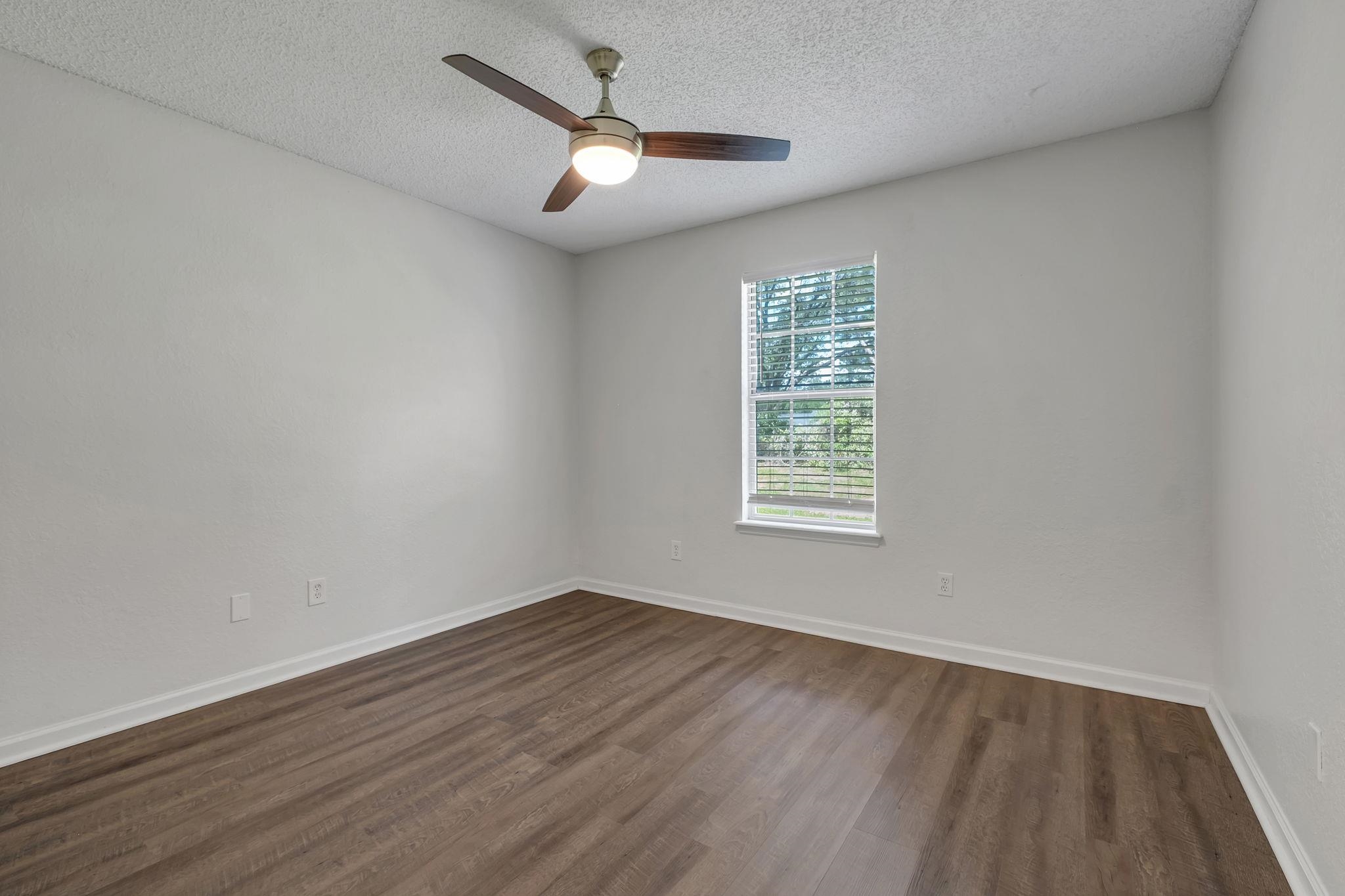 9870 Brookhollow Lane