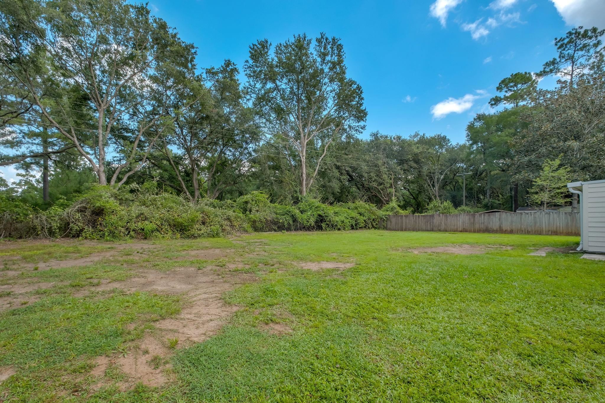 9870 Brookhollow Lane