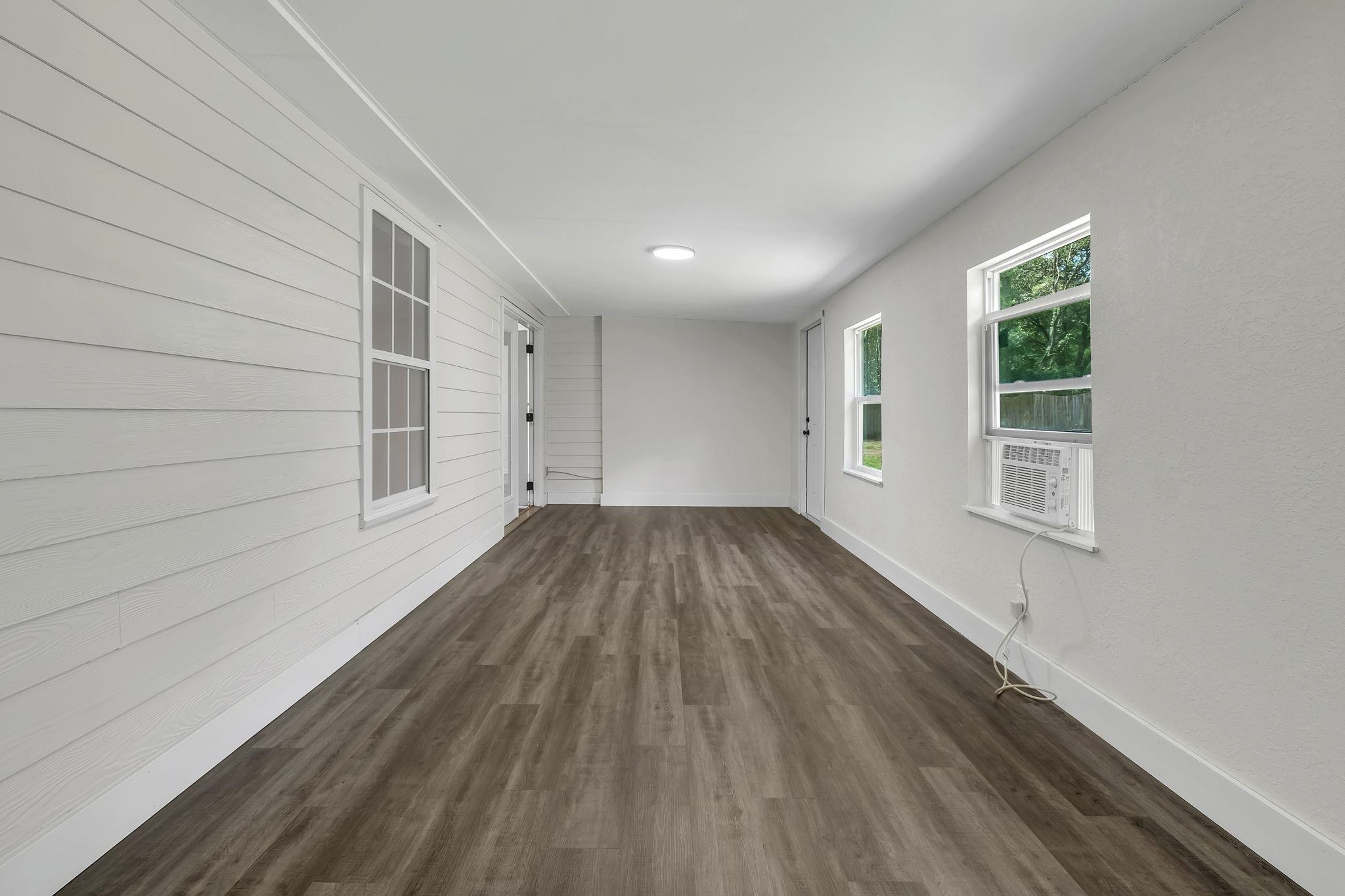 9870 Brookhollow Lane