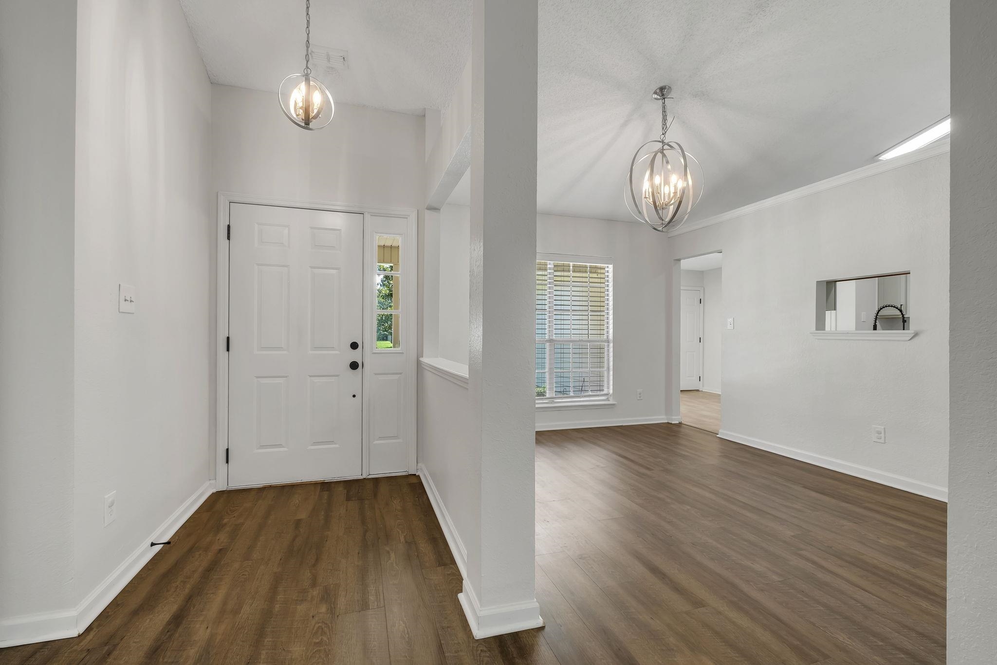 9870 Brookhollow Lane
