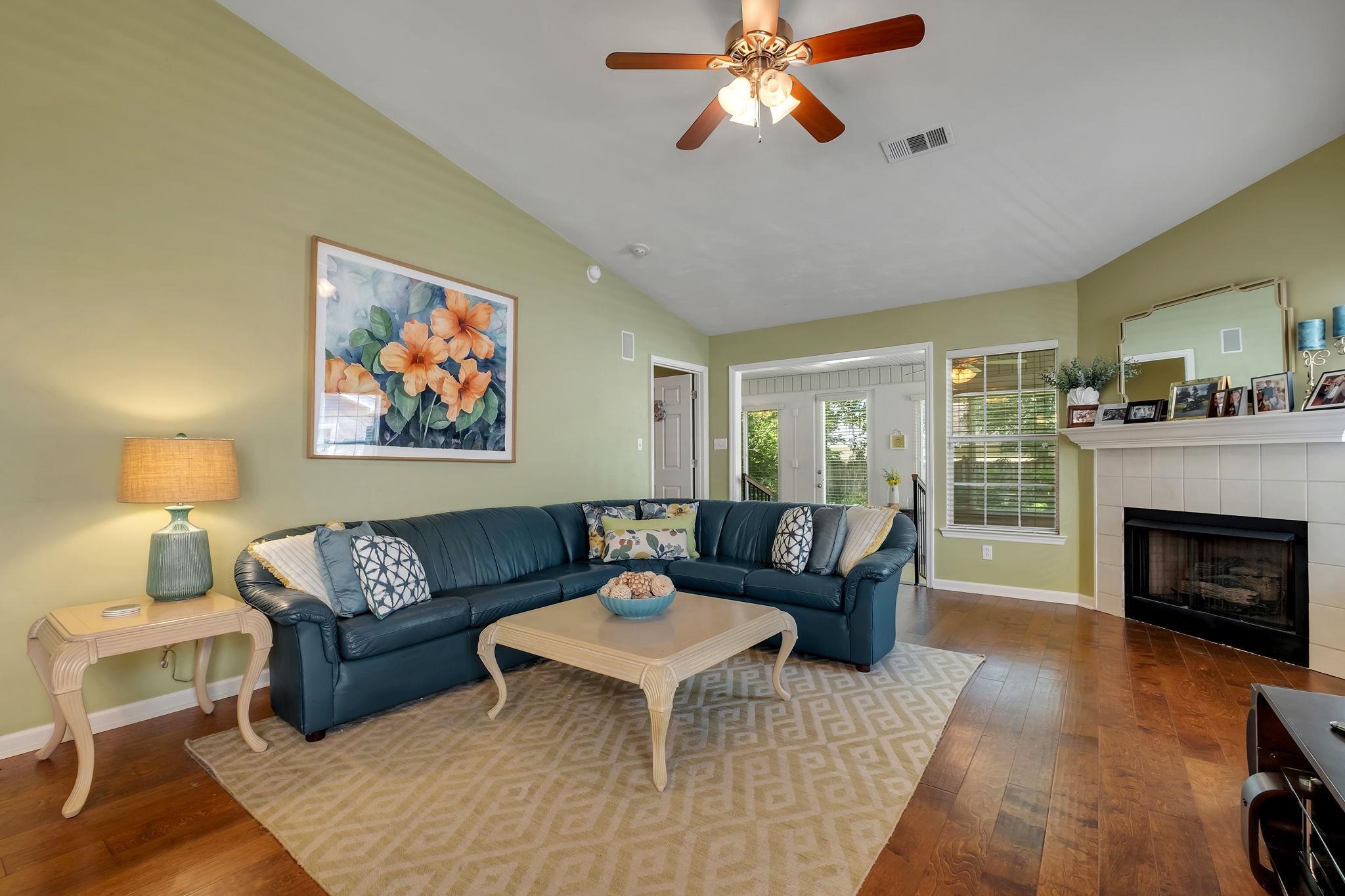 1348 MOSSWOOD CHASE