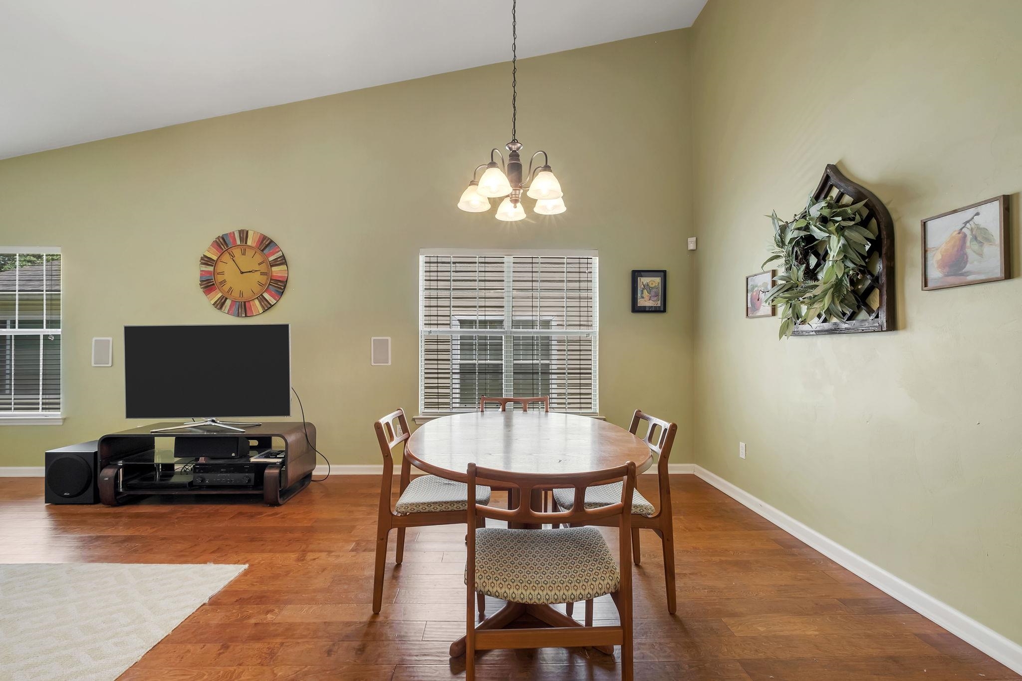 1348 MOSSWOOD CHASE