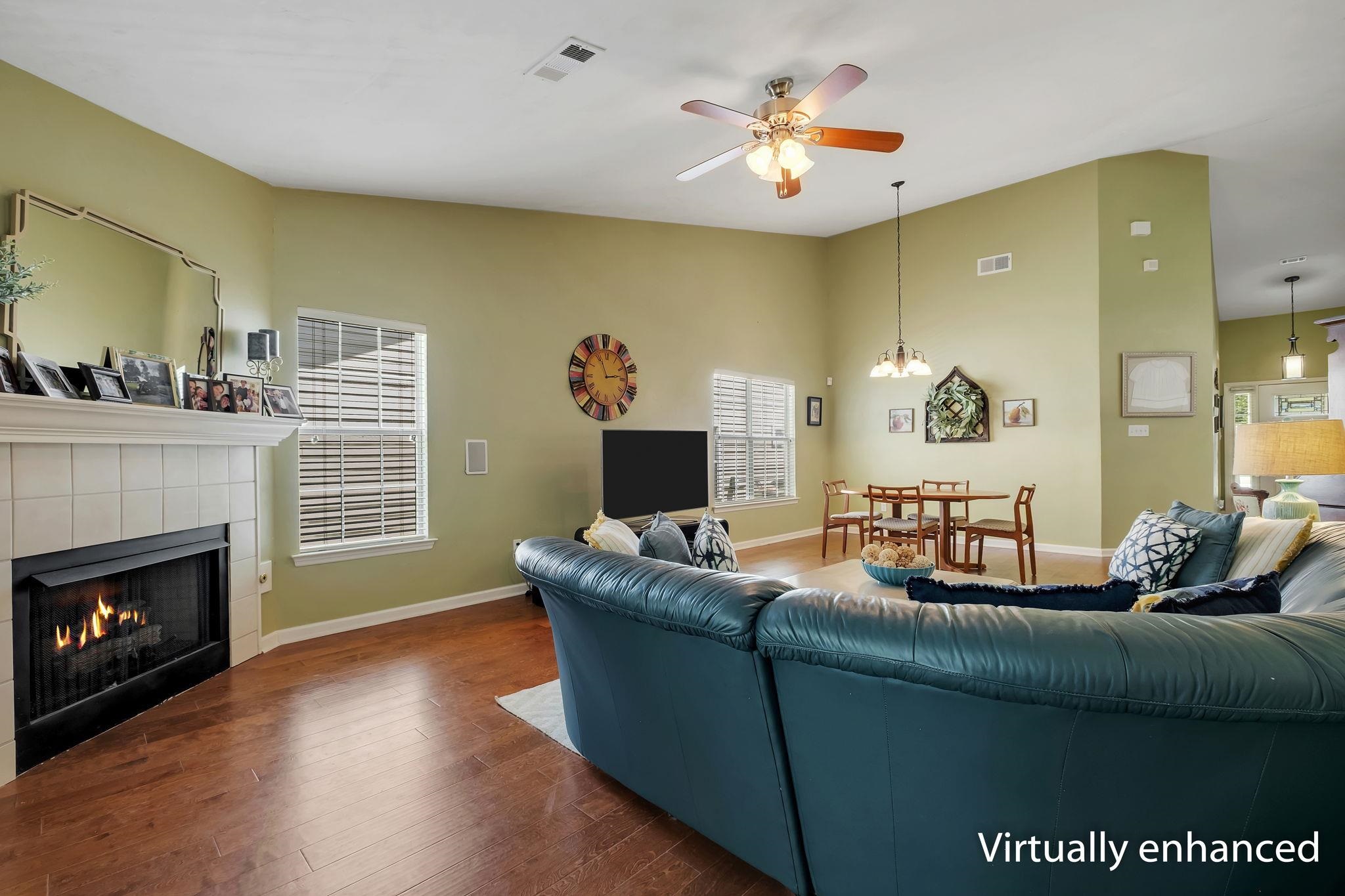 1348 MOSSWOOD CHASE