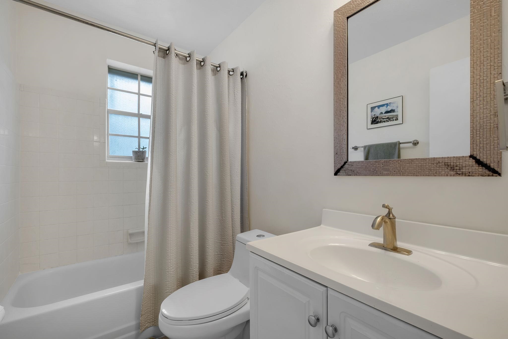 1951 N Meridian Road Unit: 84