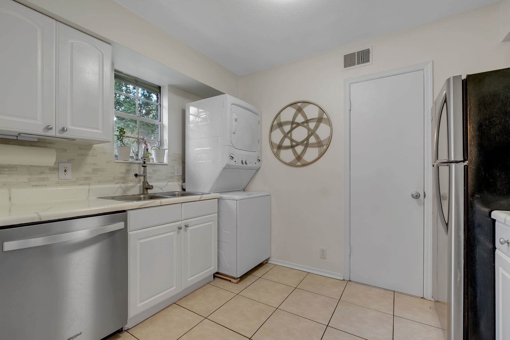 1951 N Meridian Road Unit: 84