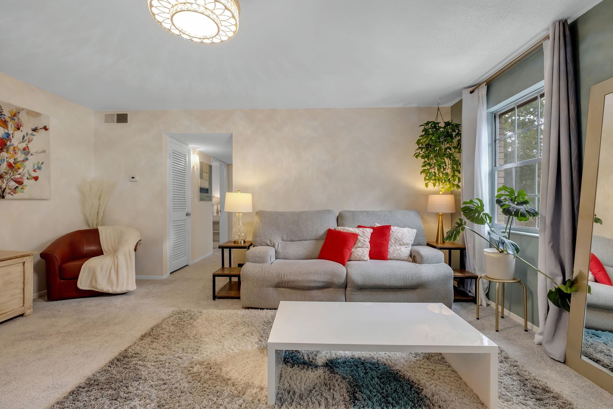 1951 N Meridian Road Unit: 84
