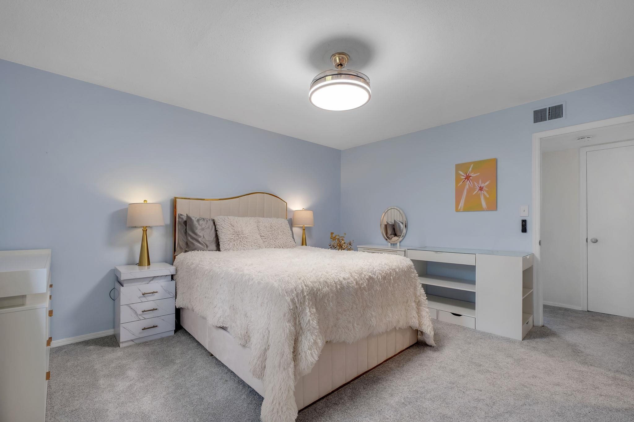 1951 N Meridian Road Unit: 84