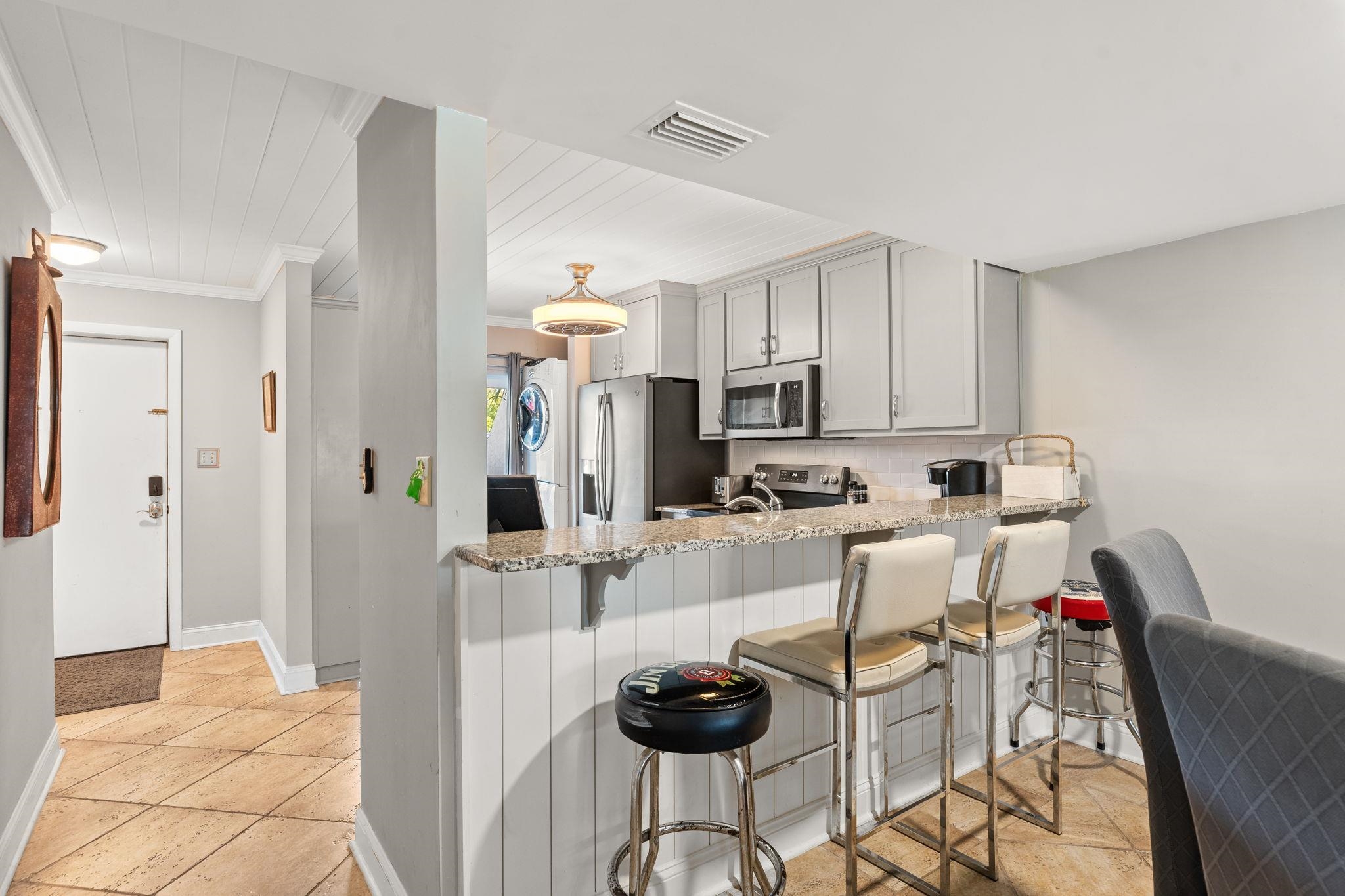 5717 Thomas Drive Unit: B133