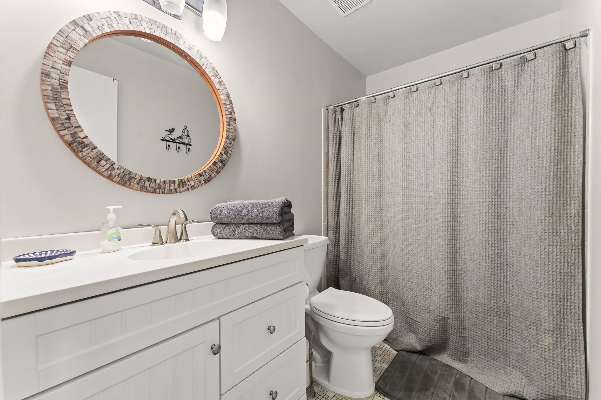 5717 Thomas Drive Unit: B133