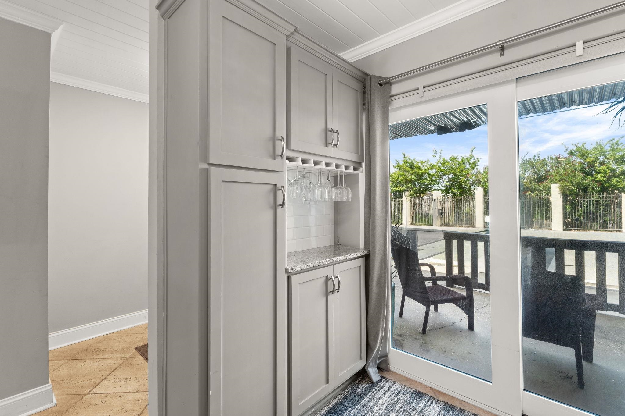 5717 Thomas Drive Unit: B133