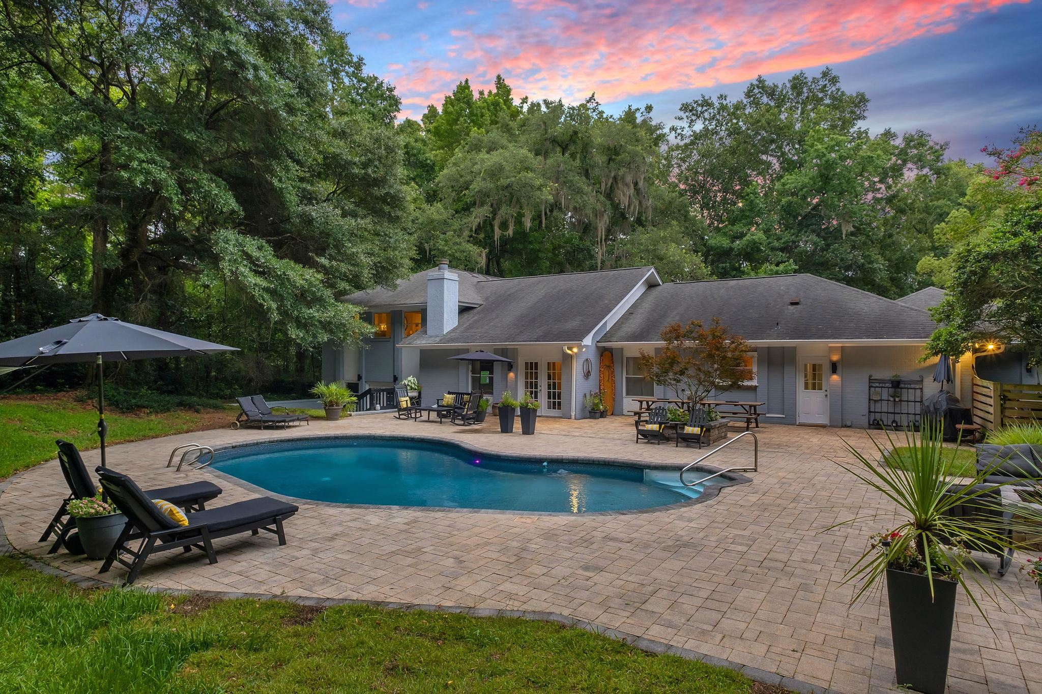 3332 CHARLESTON Road