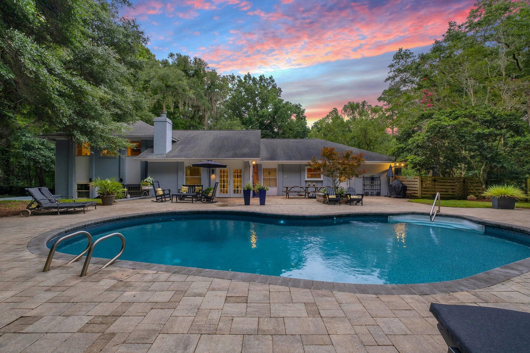 3332 CHARLESTON Road
