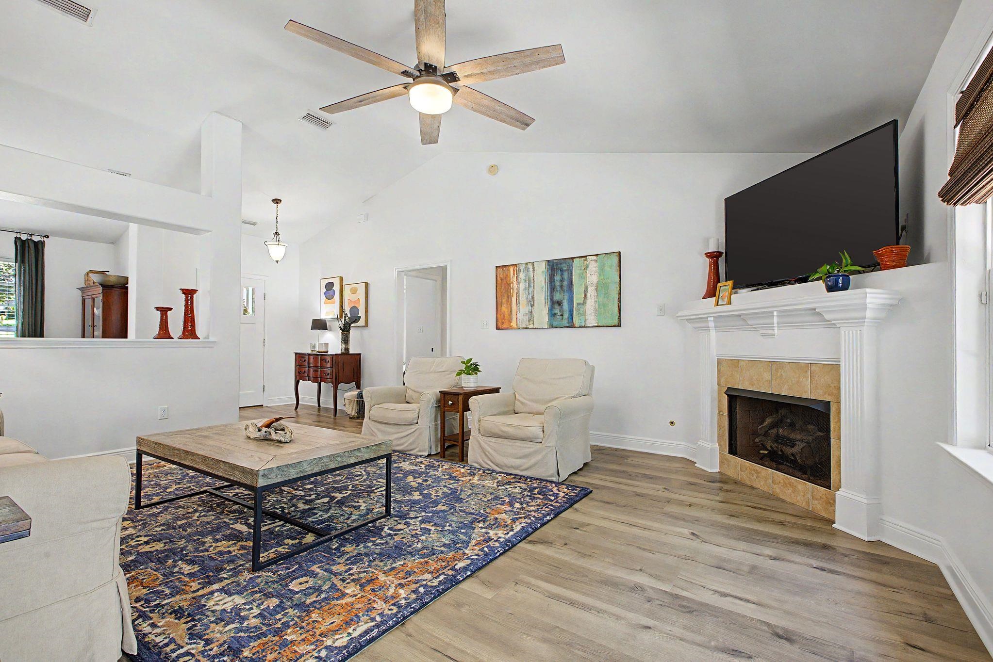 3440 Cedarwood Trail
