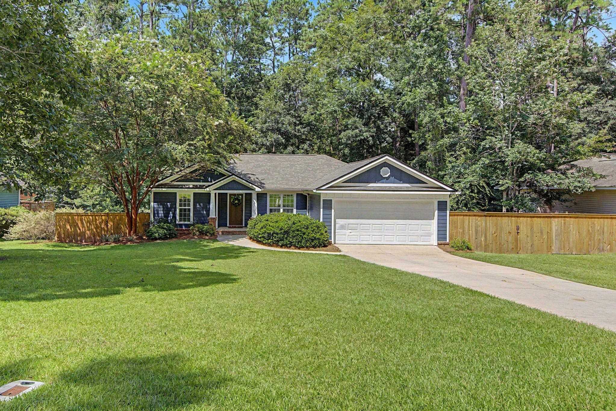 3440 Cedarwood Trail