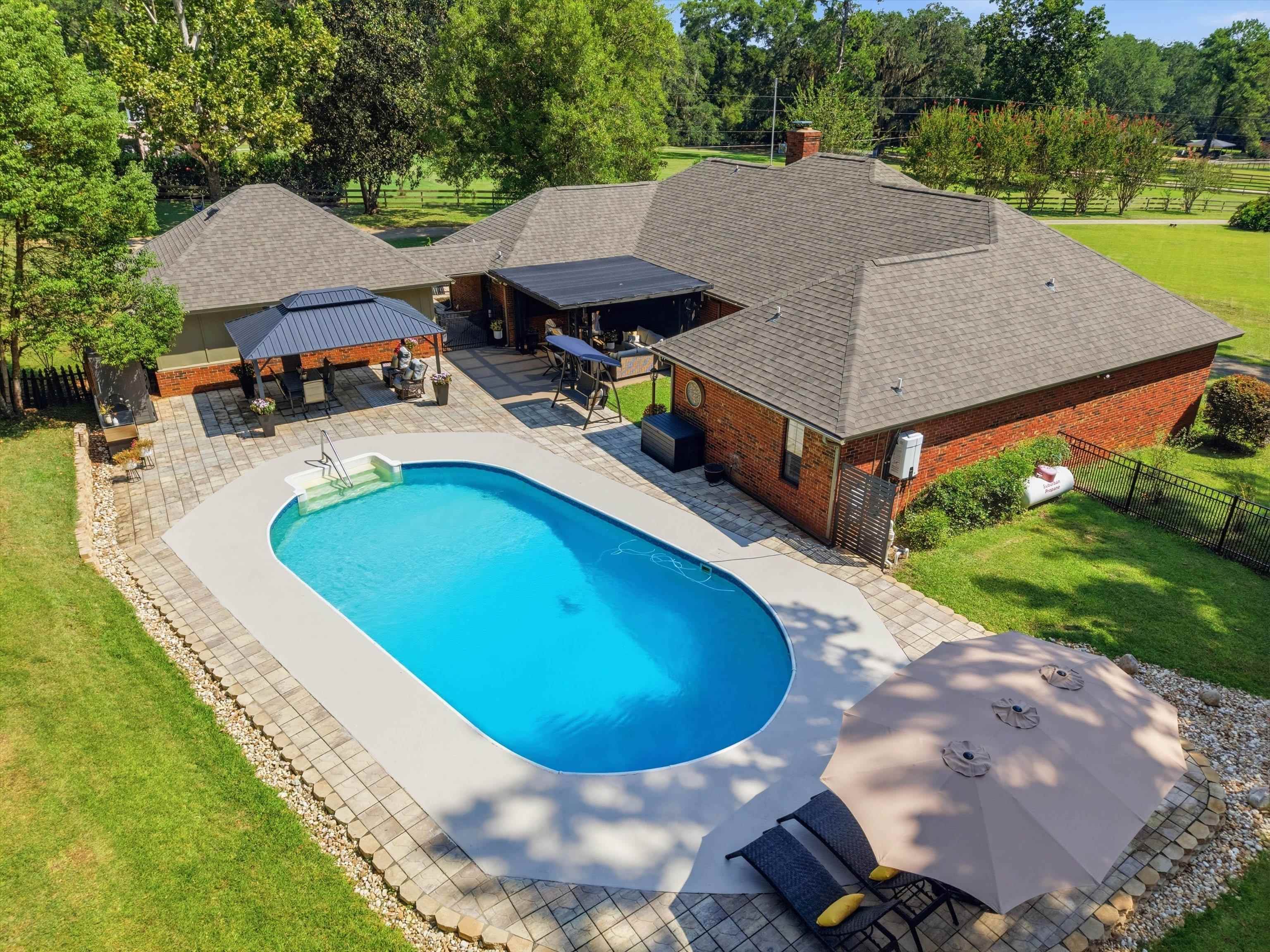 2596 Arendell Way