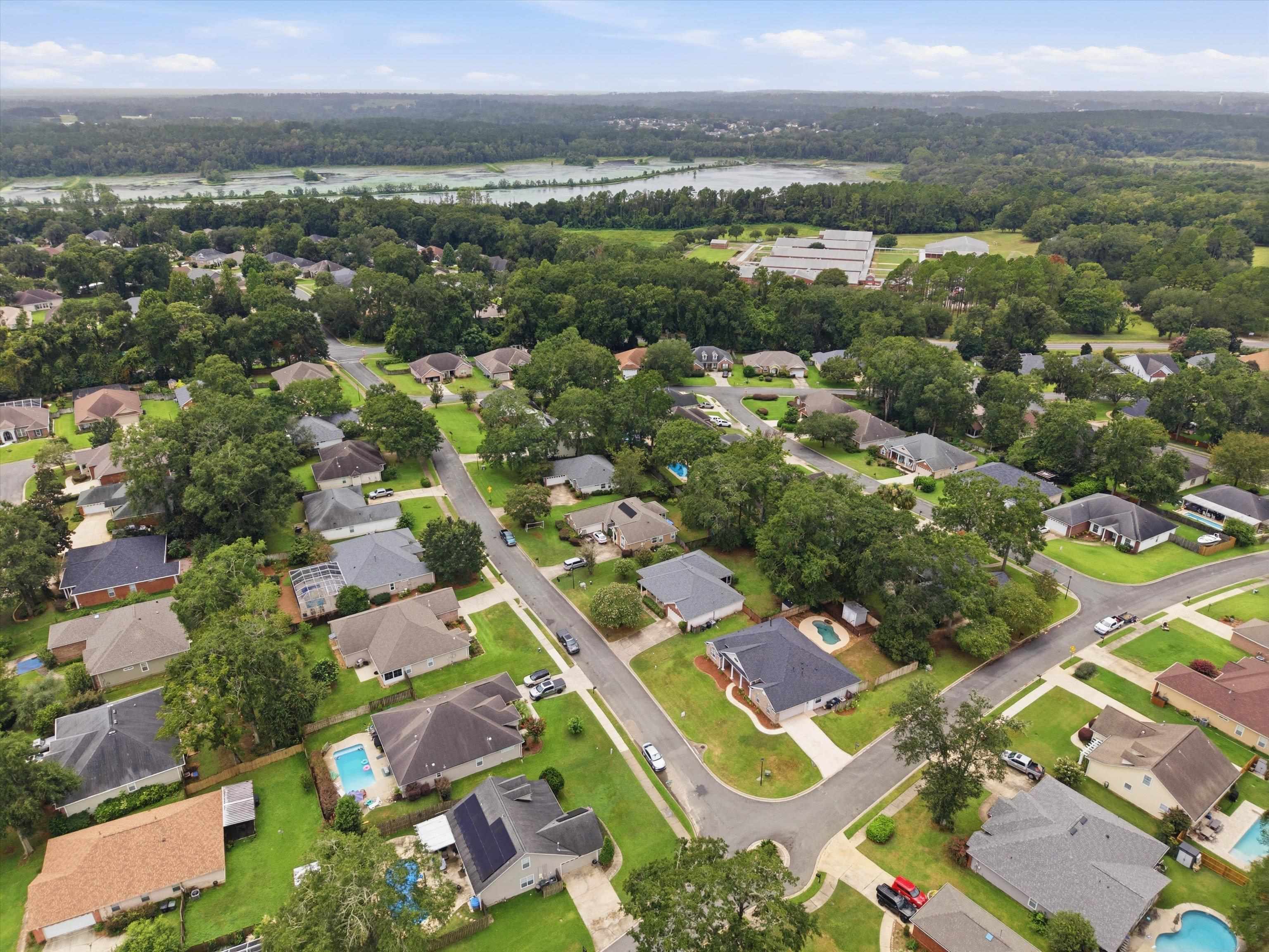 1004 Huron Trail