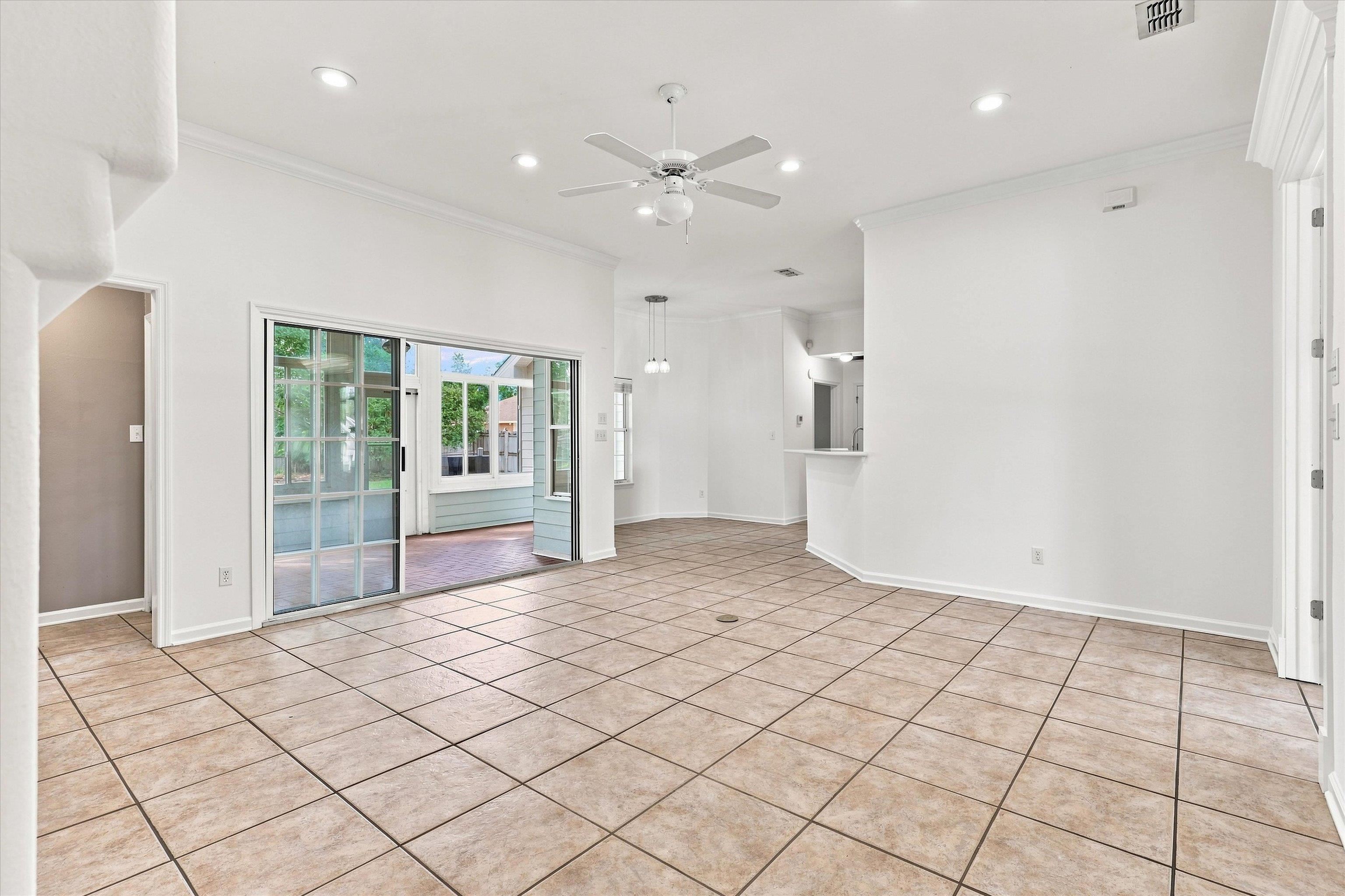 1004 Huron Trail