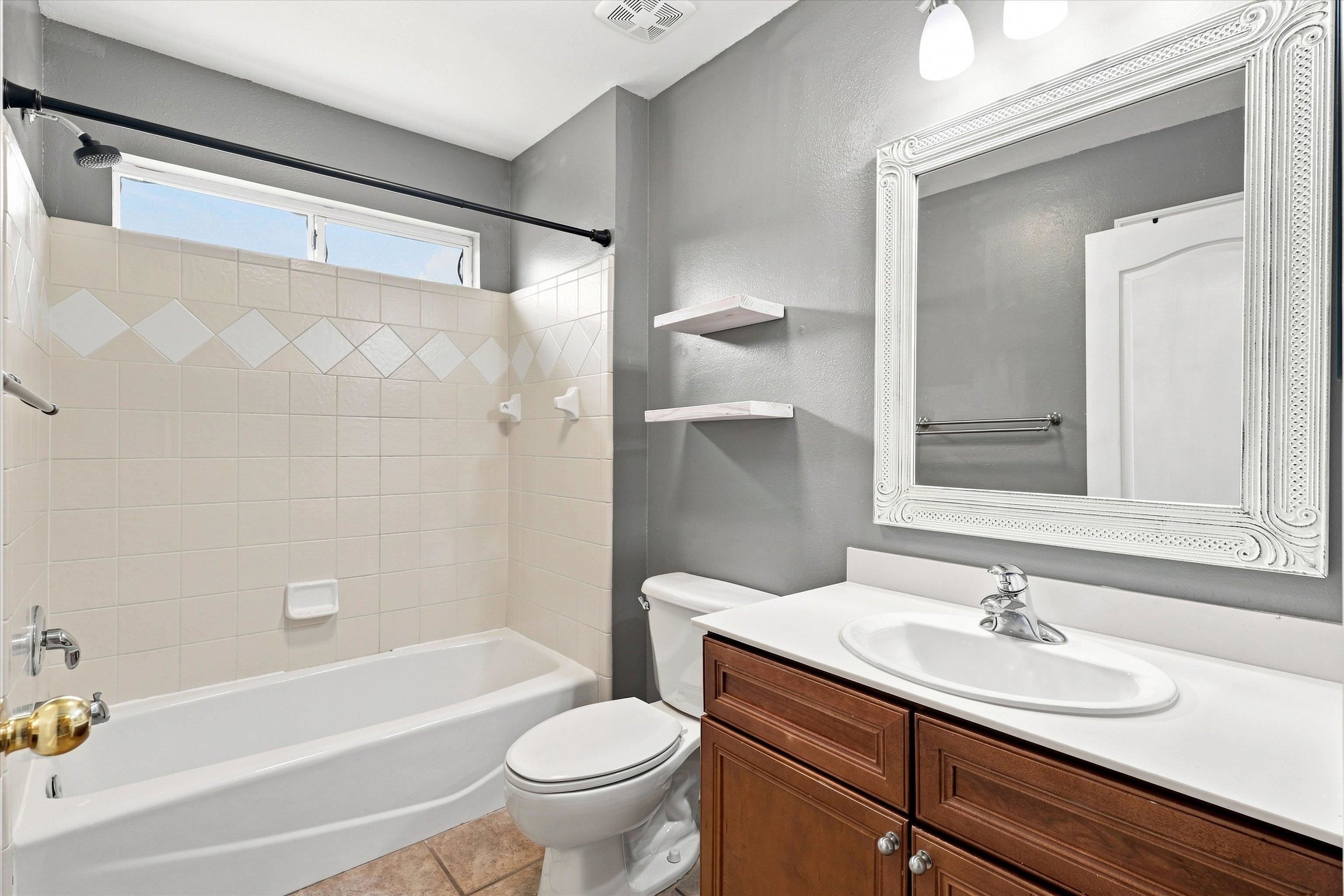 1004 Huron Trail