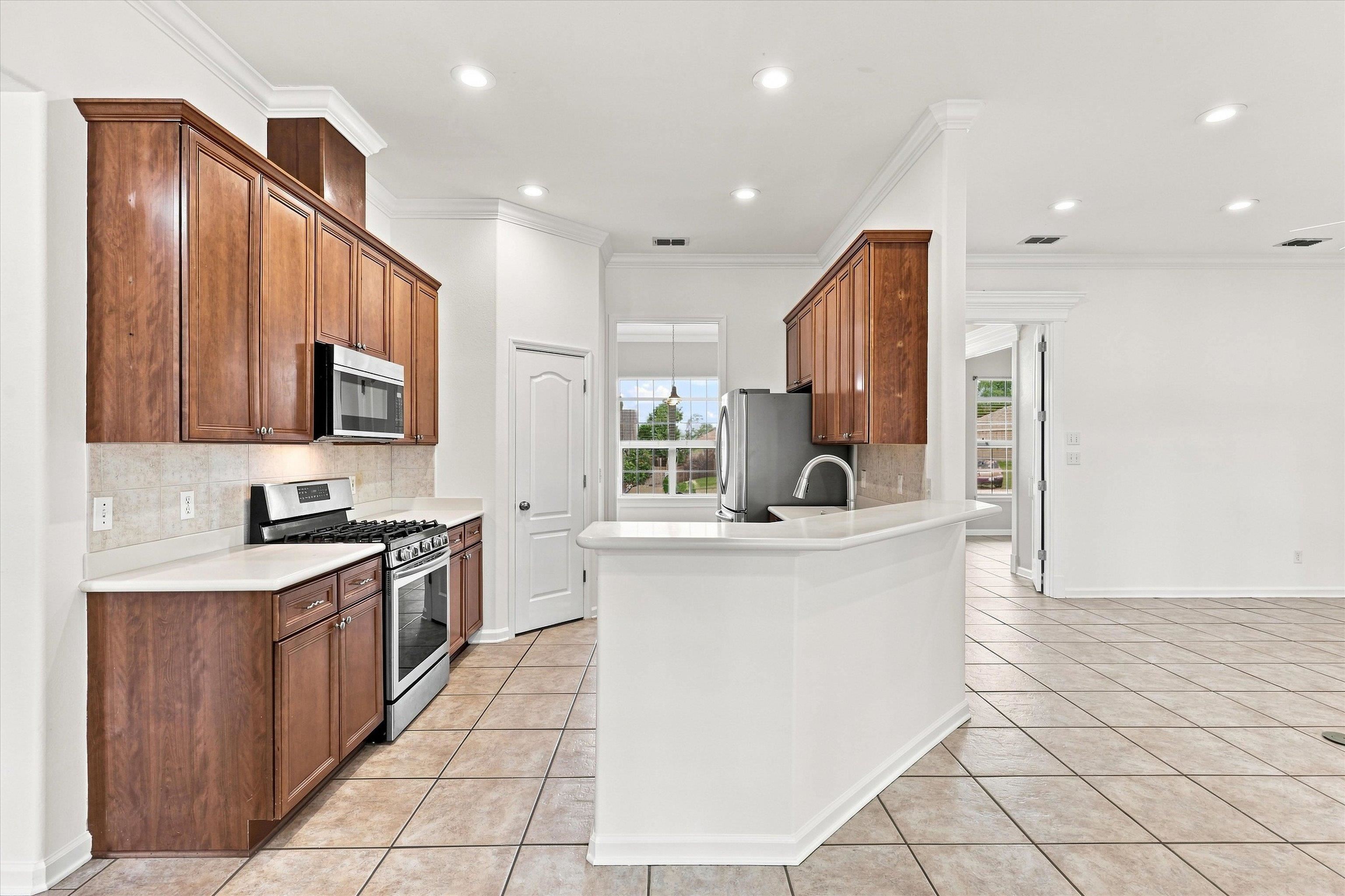 1004 Huron Trail