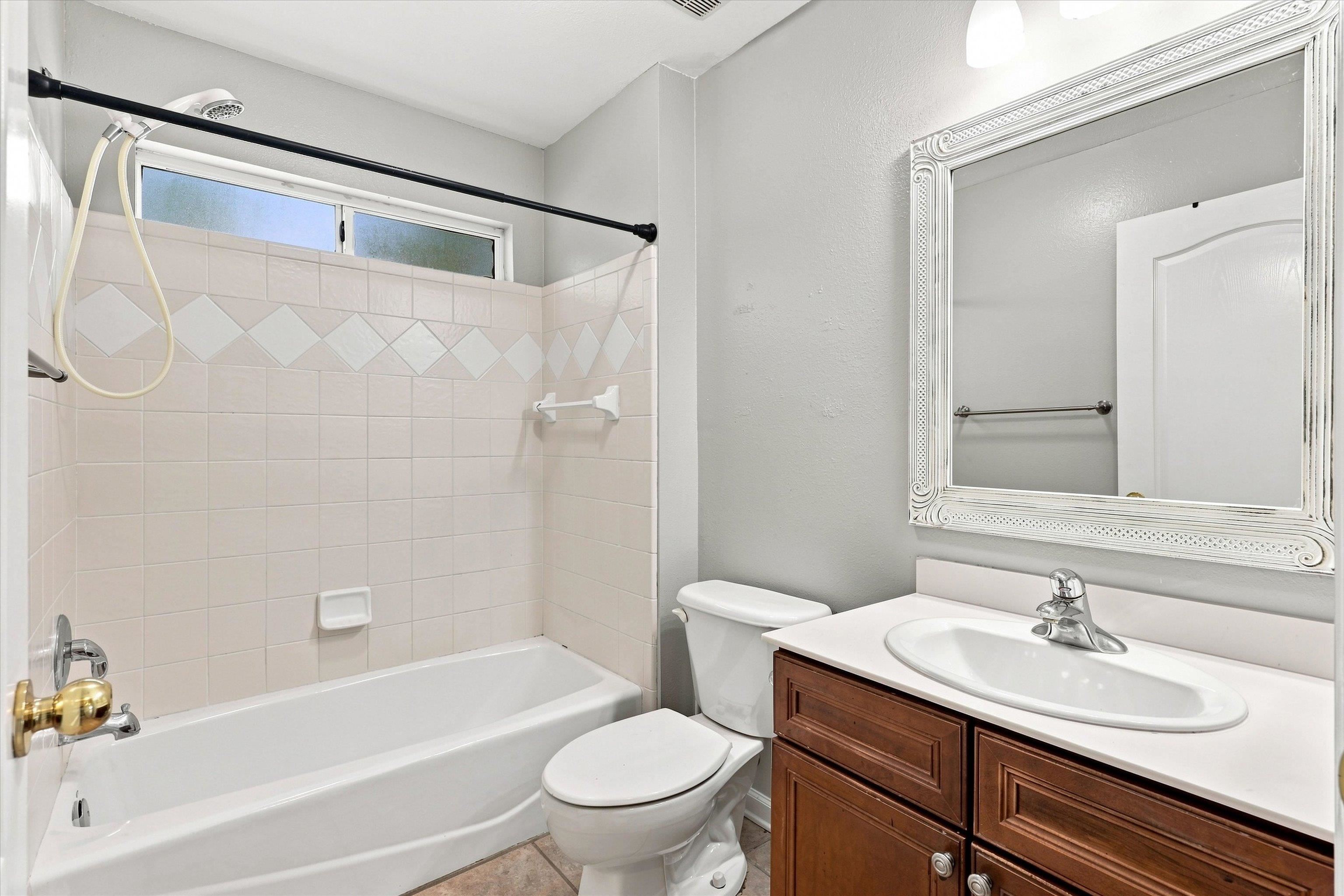 1004 Huron Trail