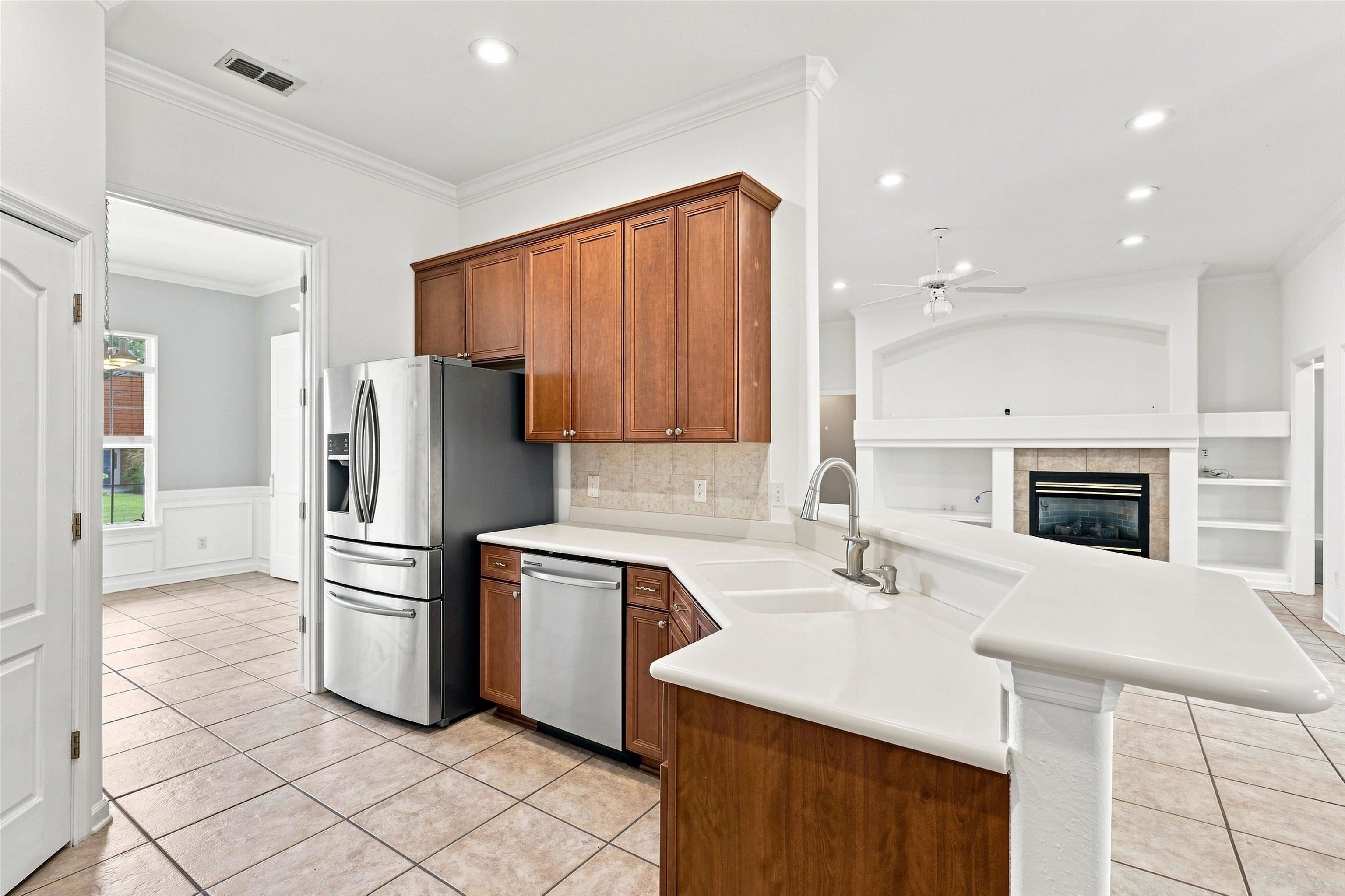 1004 Huron Trail