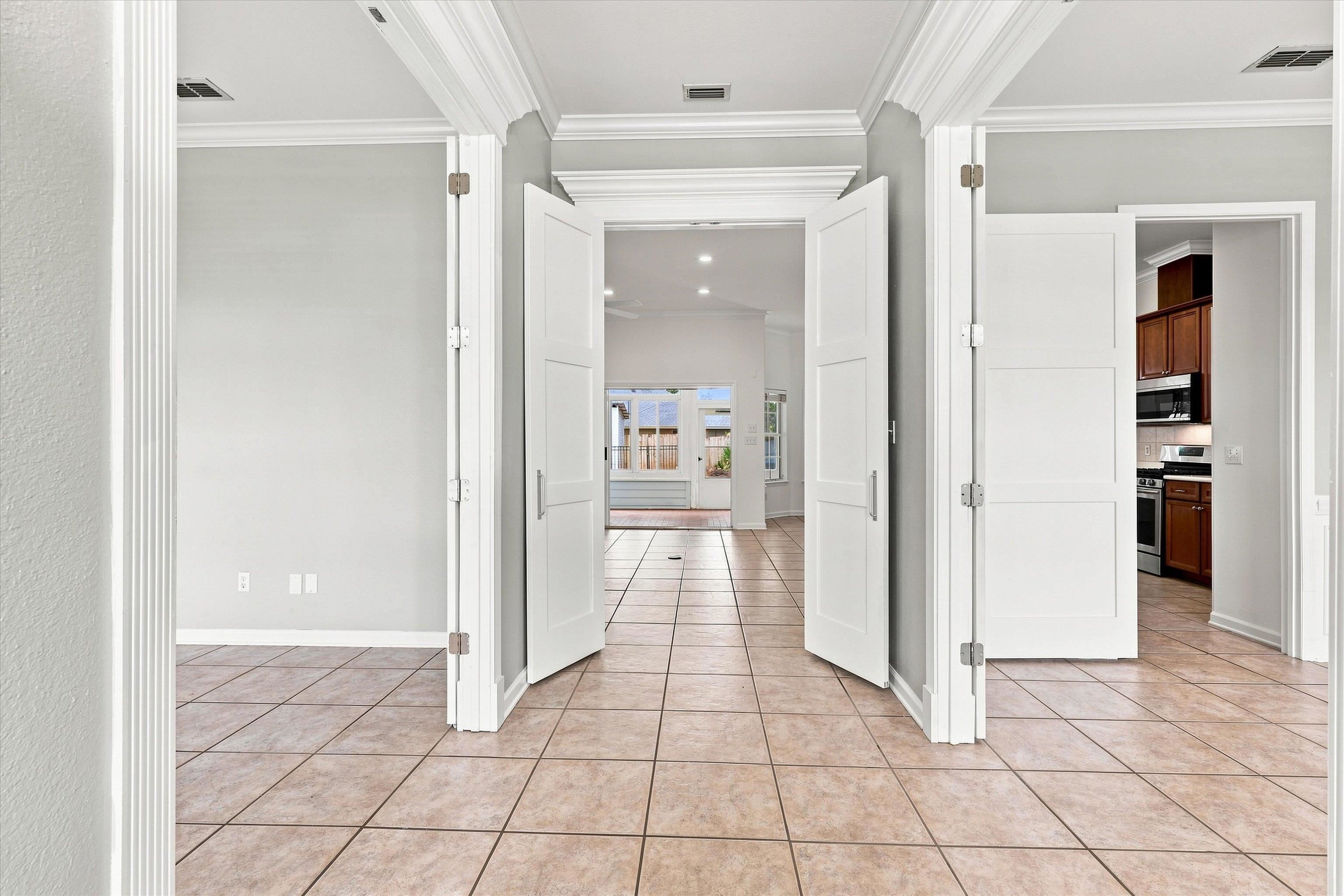 1004 Huron Trail